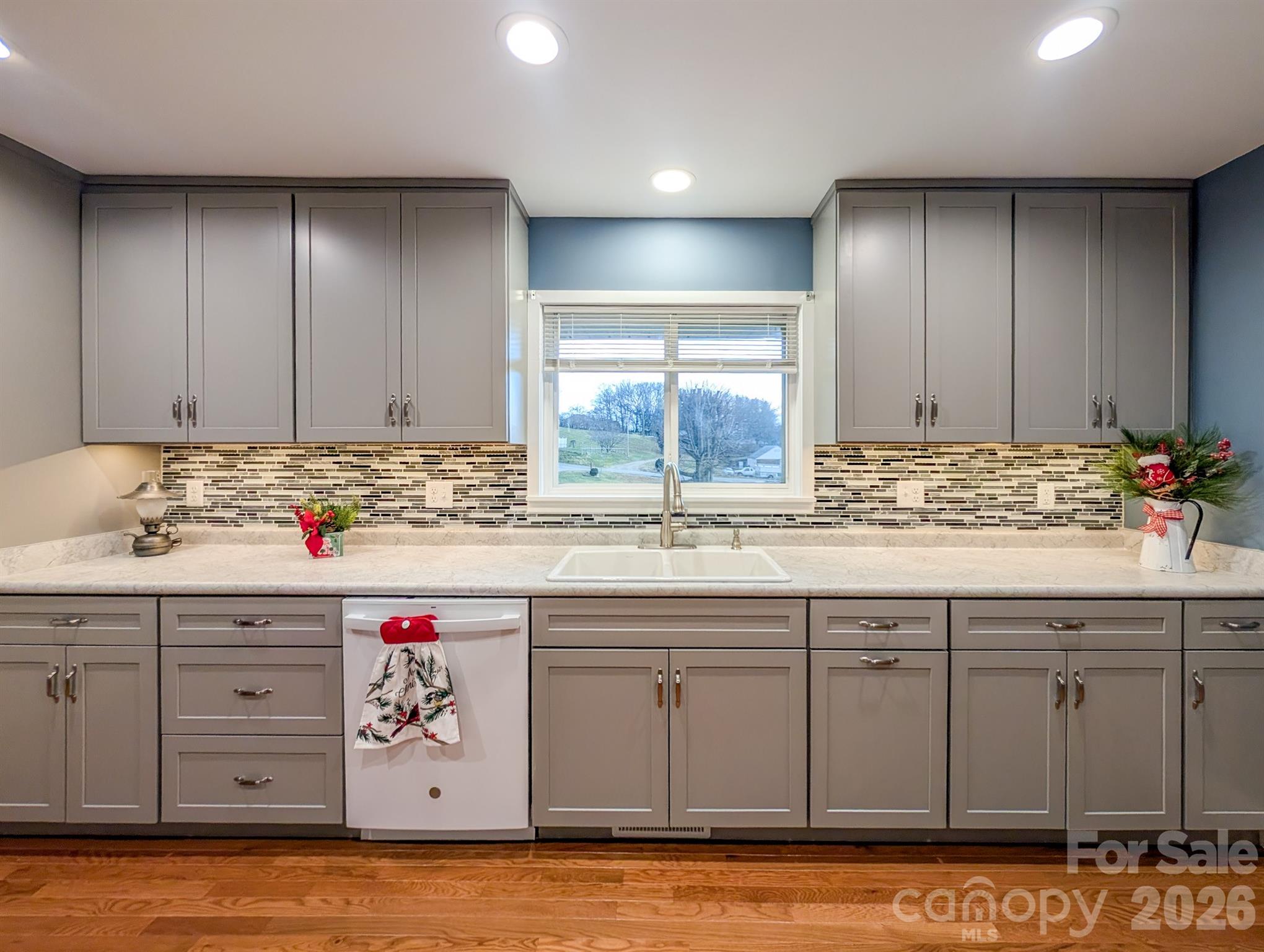 39 Hawthorne Lane — Burnsville