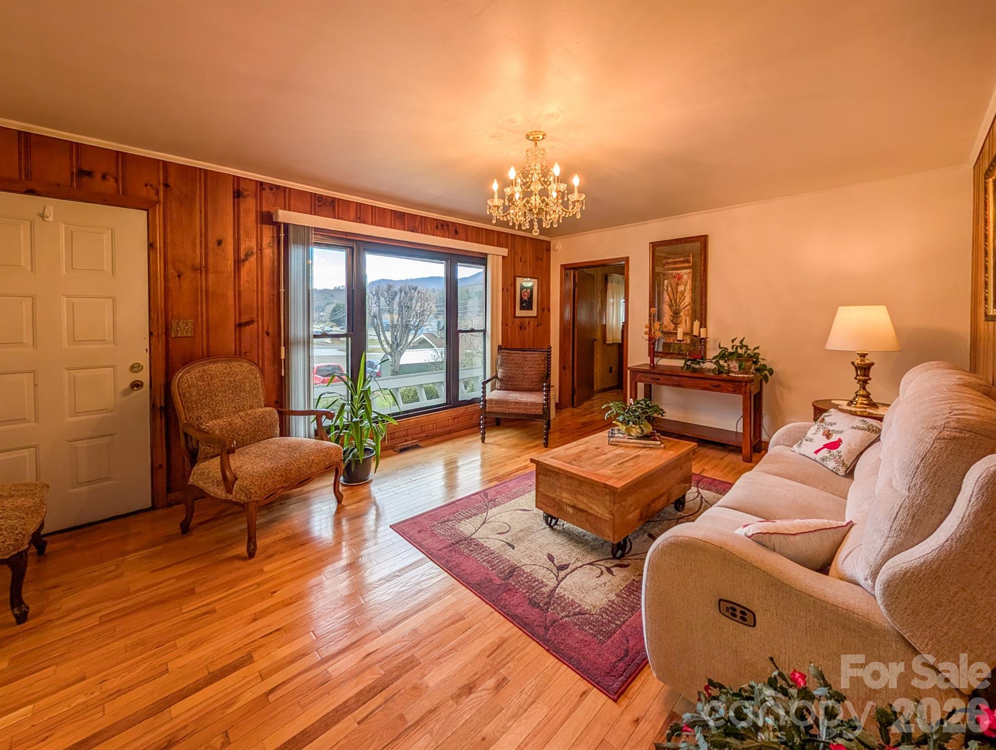 39 Hawthorne Lane — Burnsville