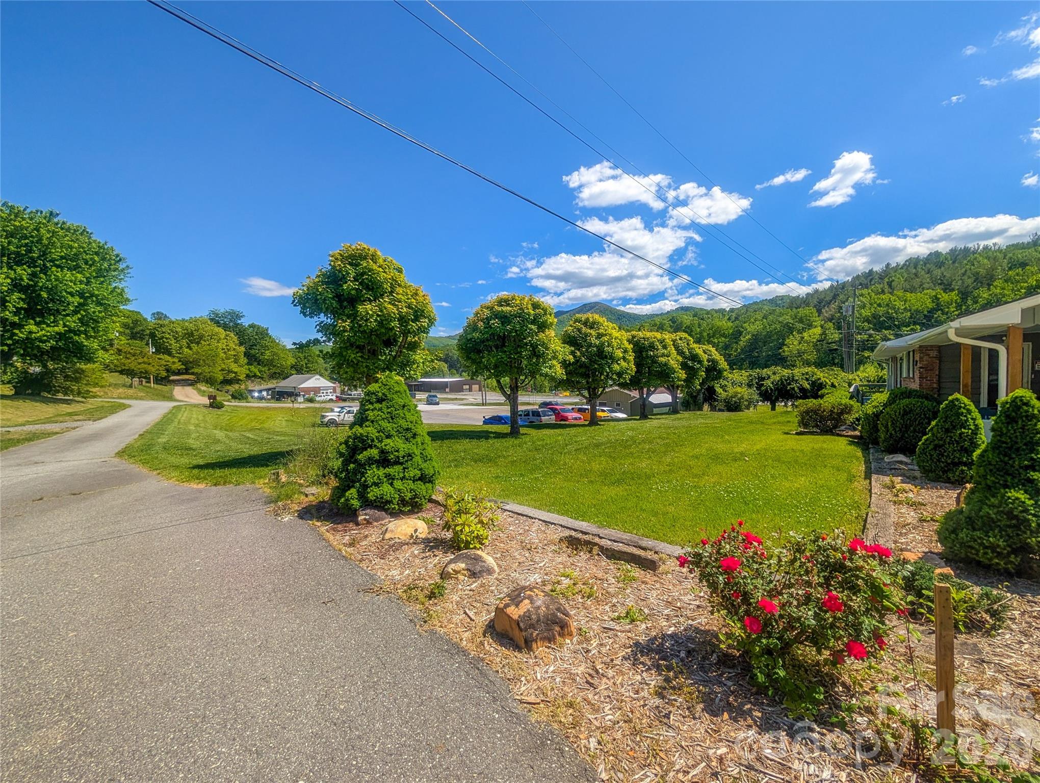 39 Hawthorne Lane — Burnsville
