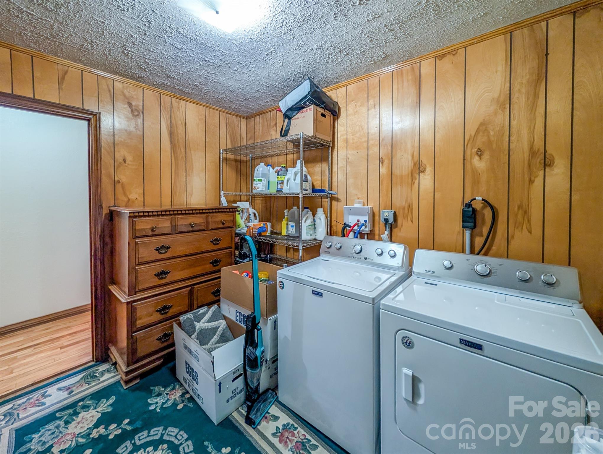 39 Hawthorne Lane — Burnsville