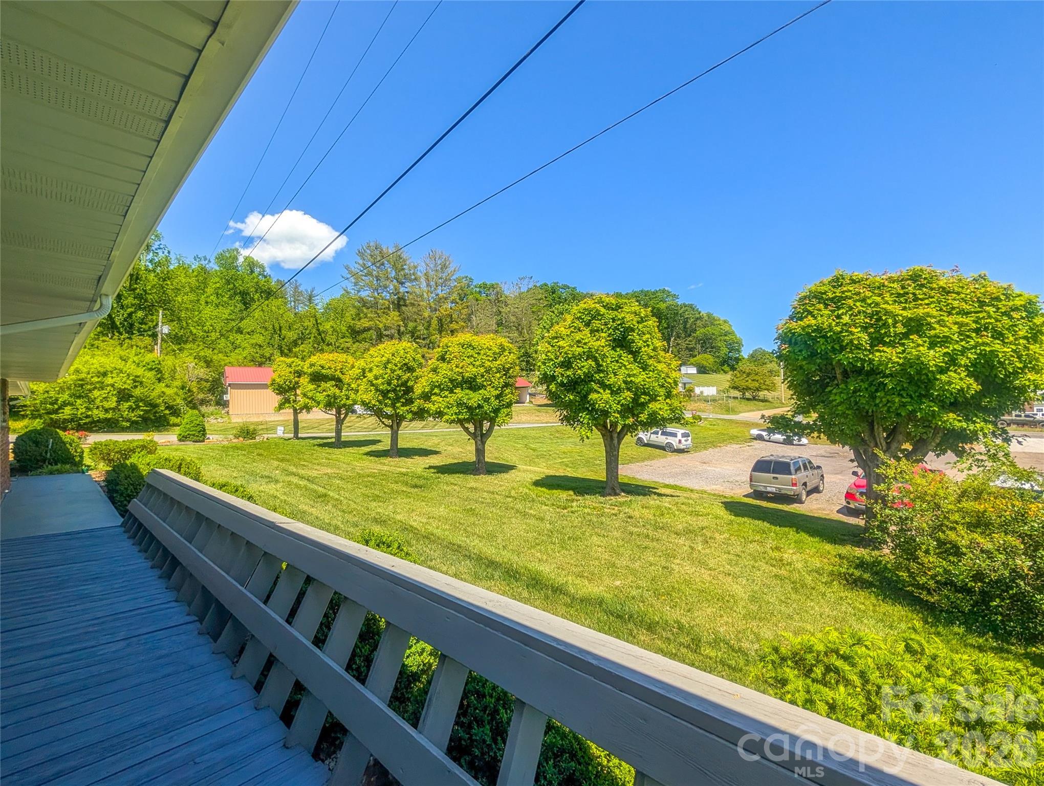 39 Hawthorne Lane — Burnsville