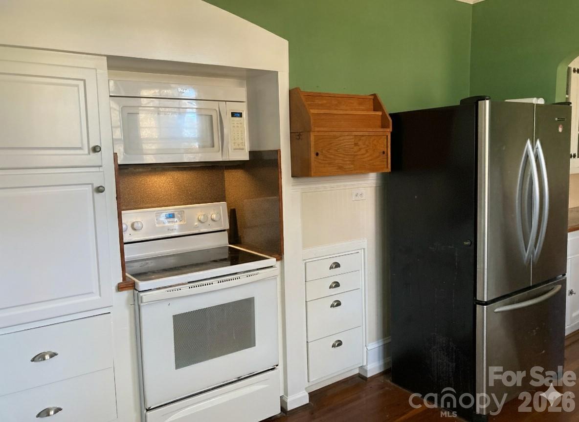 1051 Pee Dee Avenue — Albemarle
