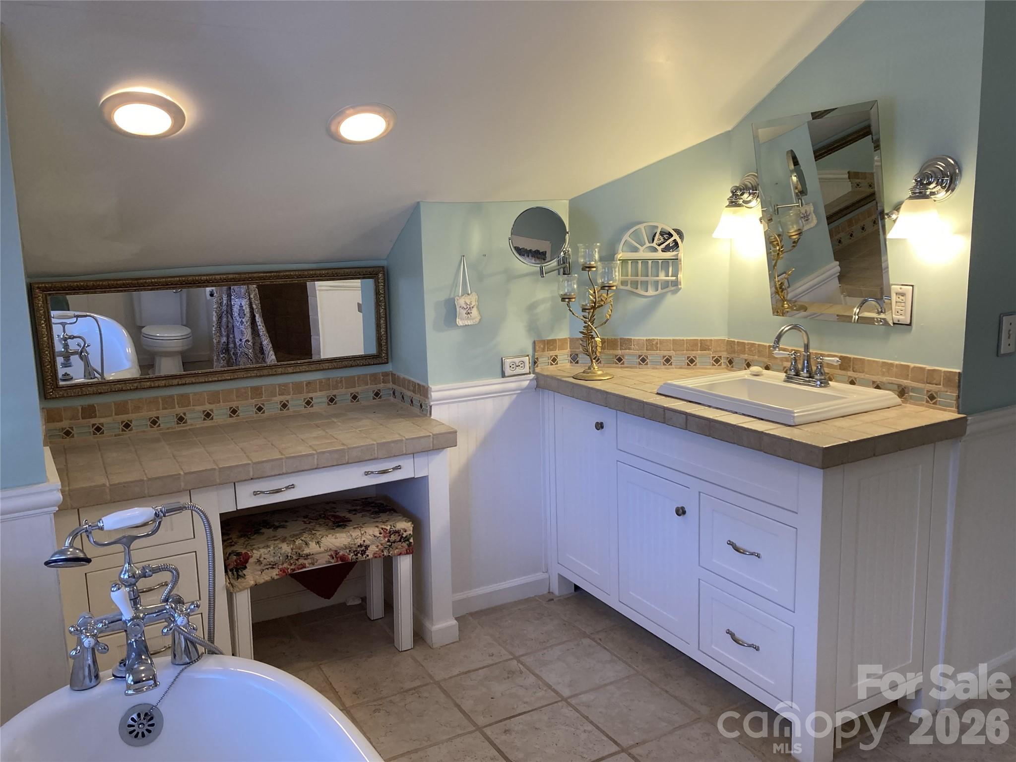 1051 Pee Dee Avenue — Albemarle