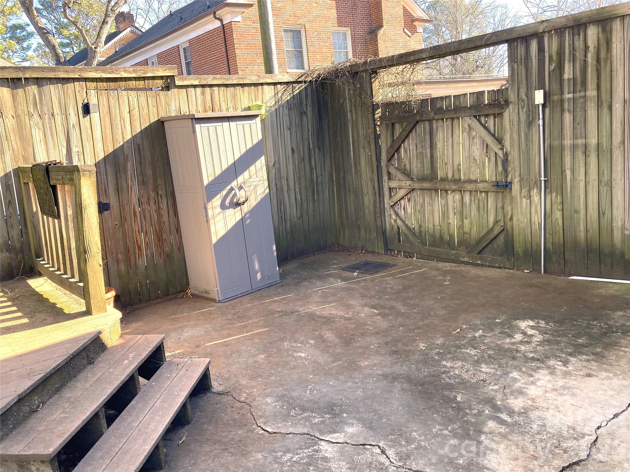1051 Pee Dee Avenue — Albemarle