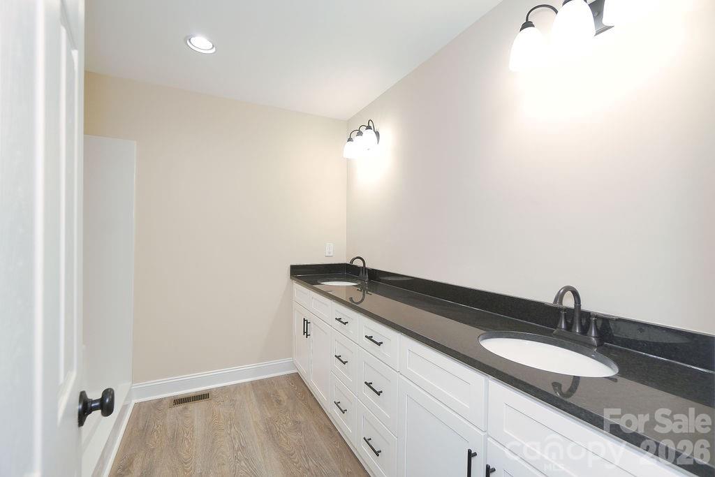 125 Oak Hill Court #320 — Mount Gilead