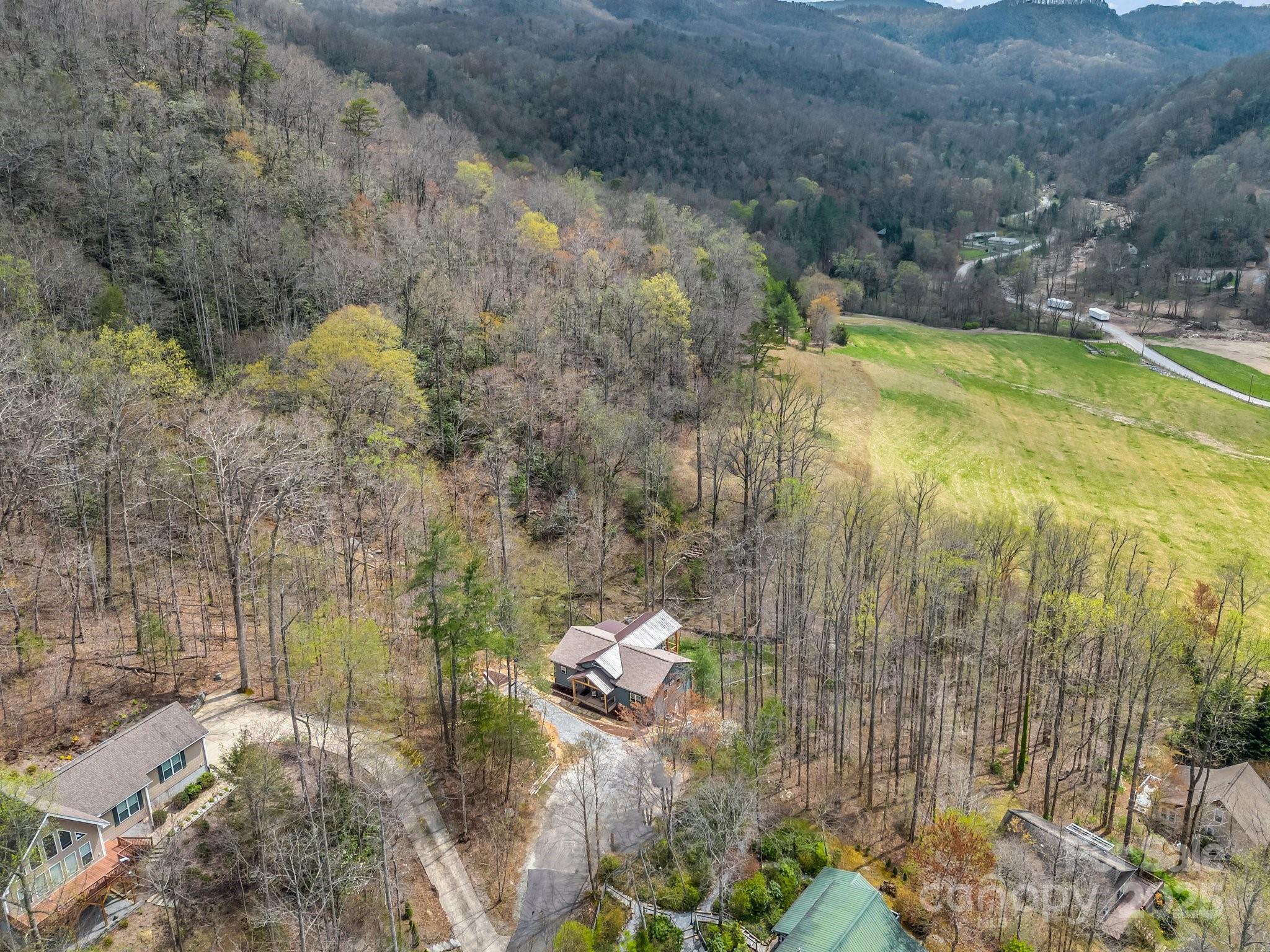107 Twisted Birch Drive — Hendersonville