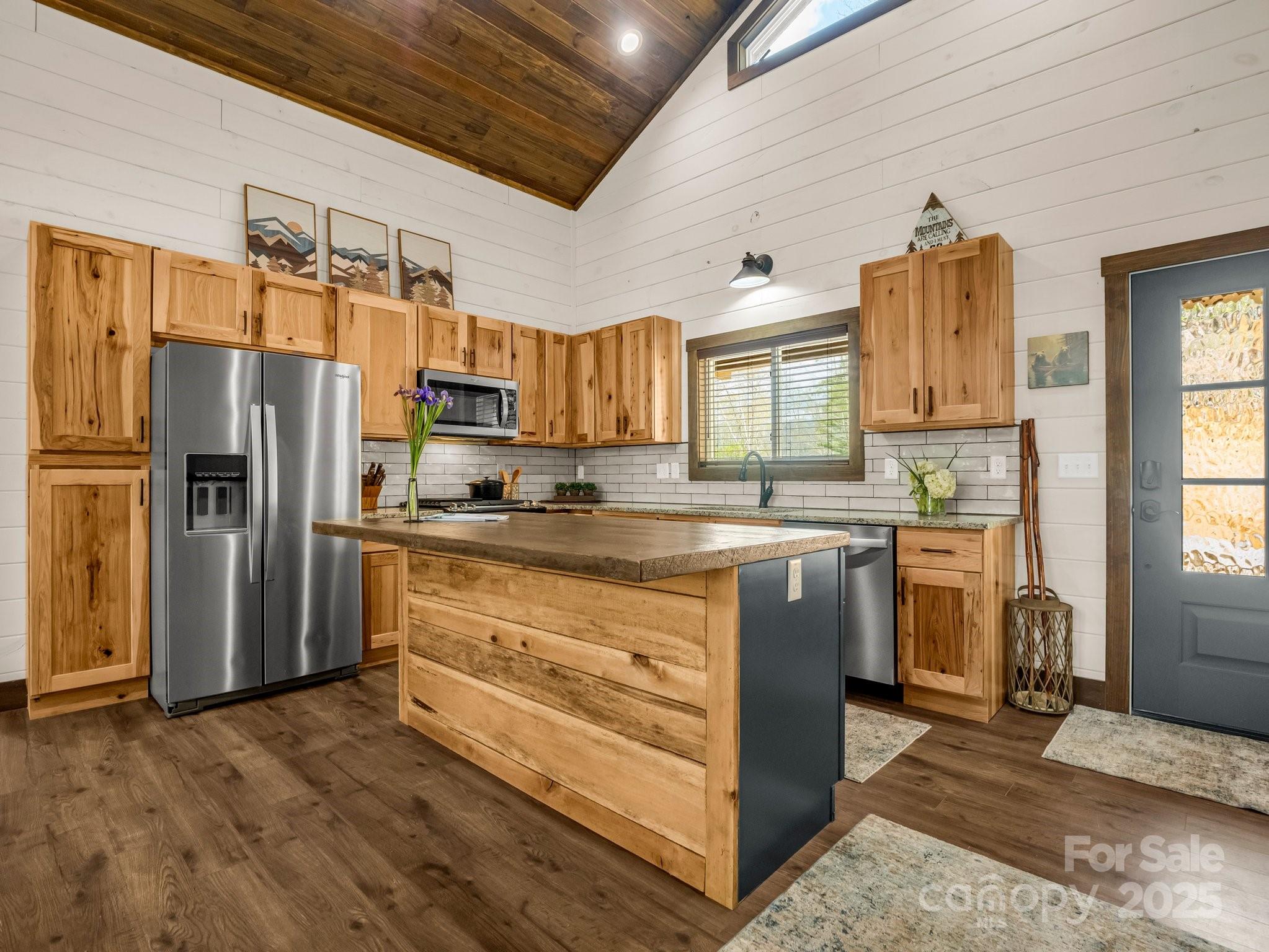 107 Twisted Birch Drive — Hendersonville