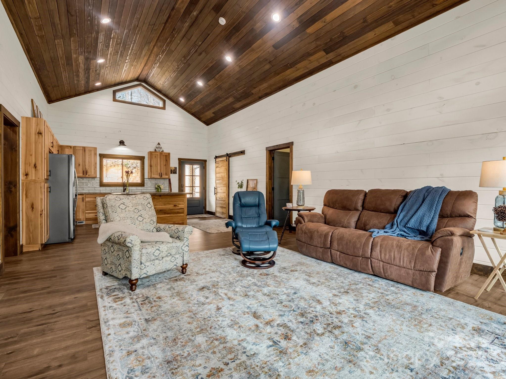 107 Twisted Birch Drive — Hendersonville