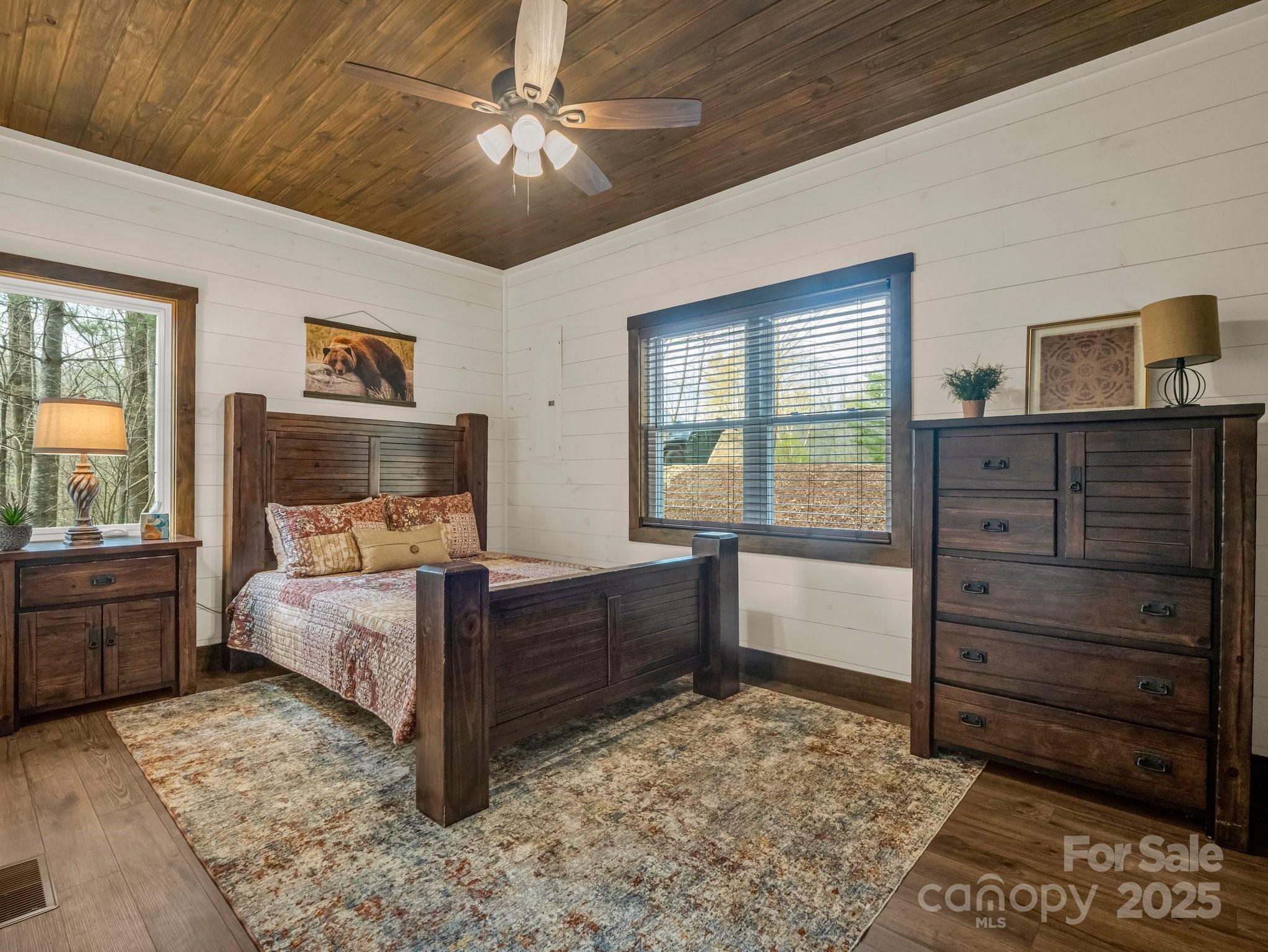 107 Twisted Birch Drive — Hendersonville