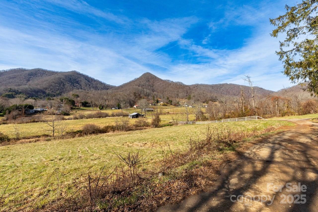 2888 Beaverdam Road — Canton