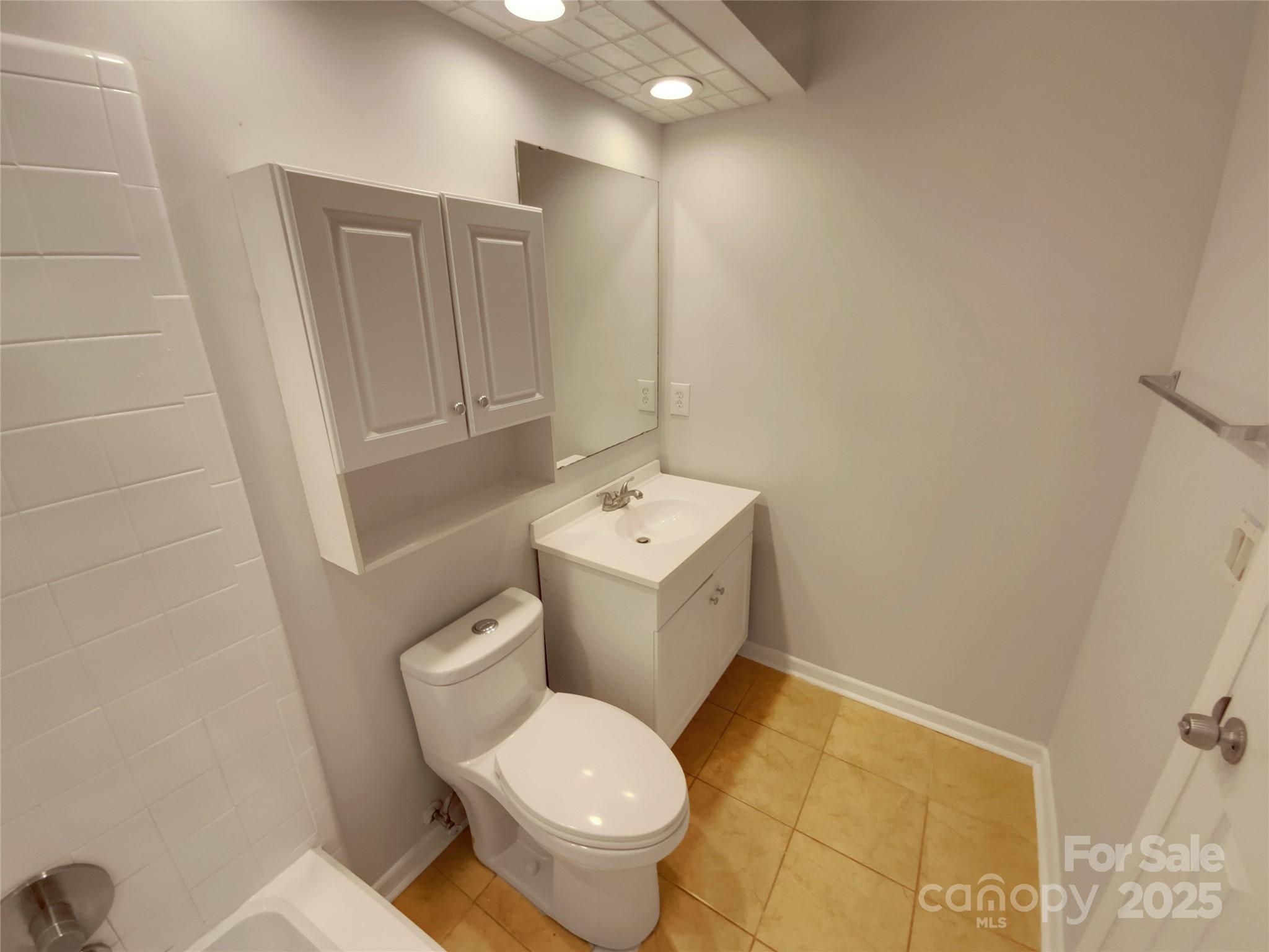 7825 Renaissance Court #A — Charlotte
