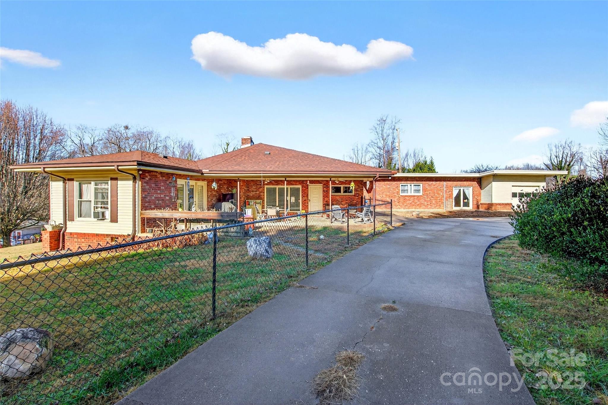 60 Greenwood Drive — Marion