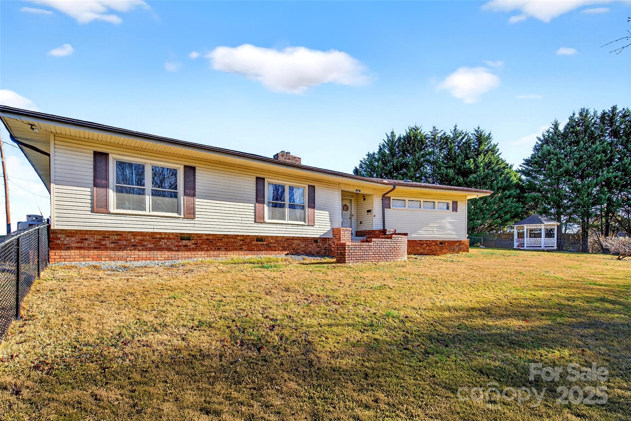 60 Greenwood Drive — Marion