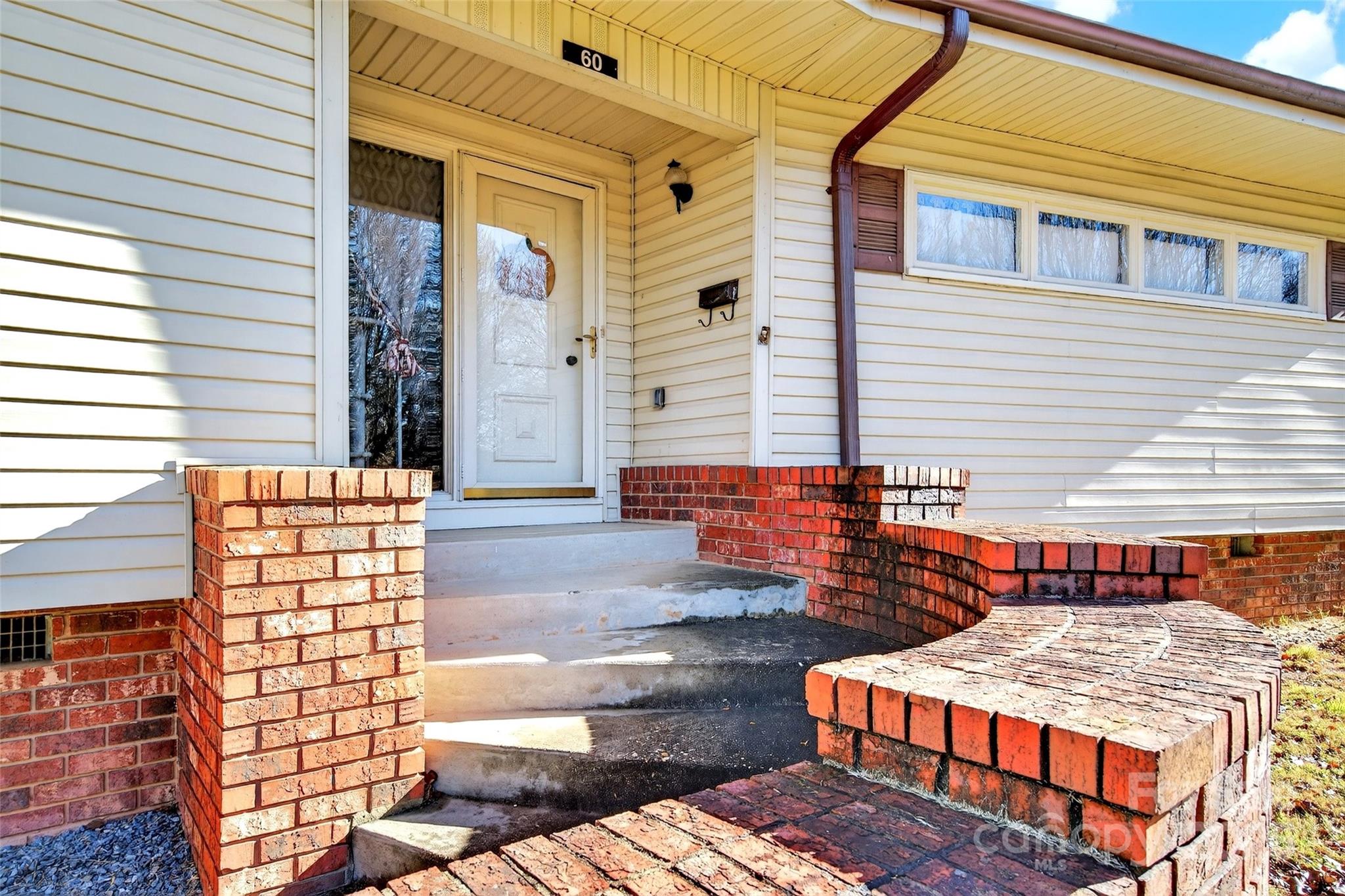 60 Greenwood Drive — Marion