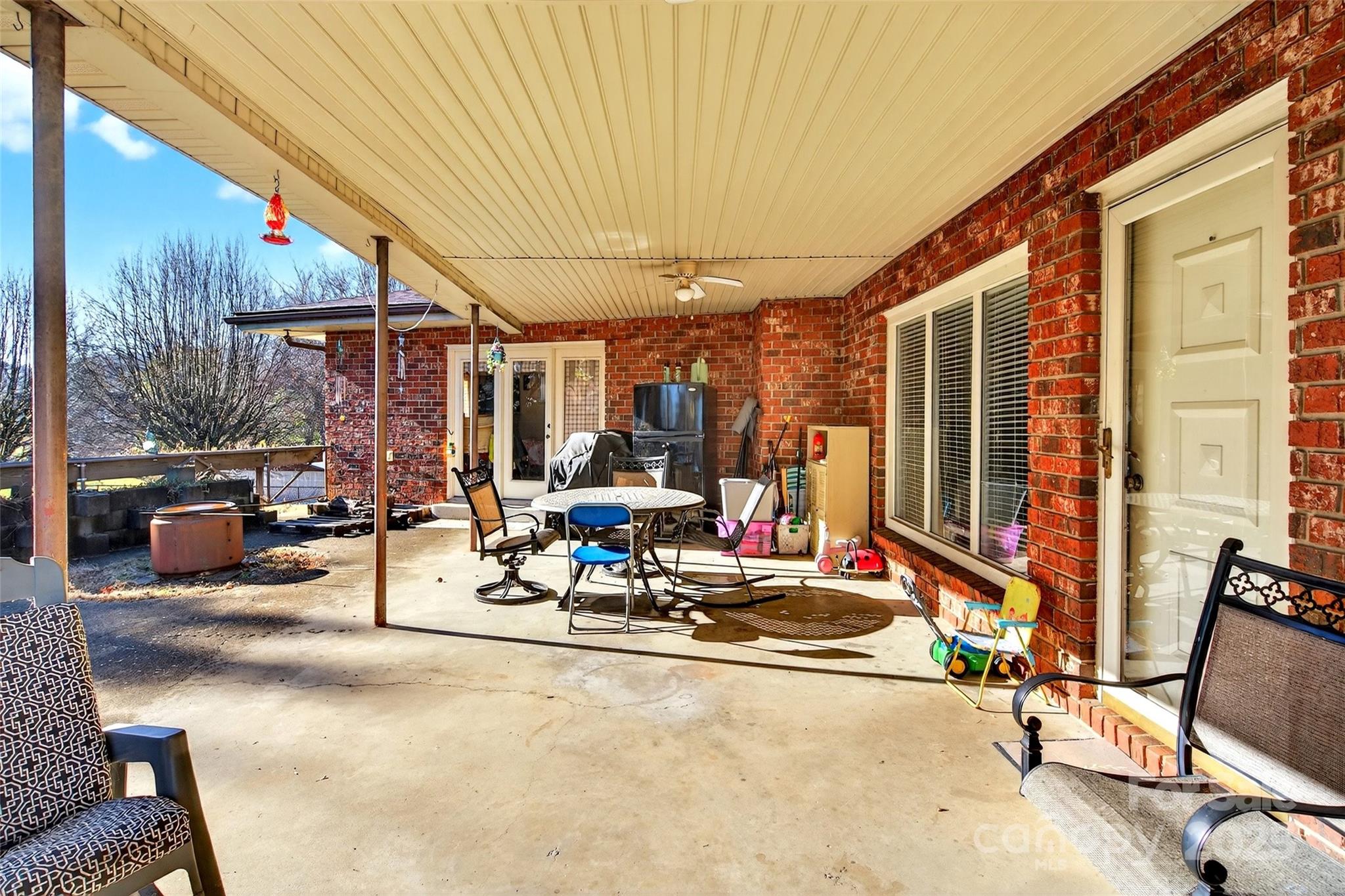 60 Greenwood Drive — Marion