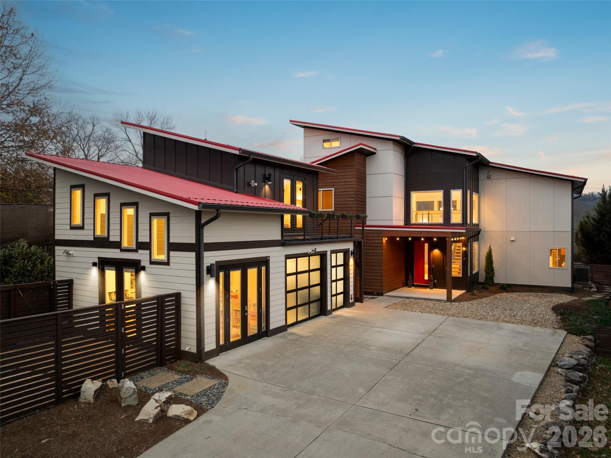 46 Park Avenue N — Asheville