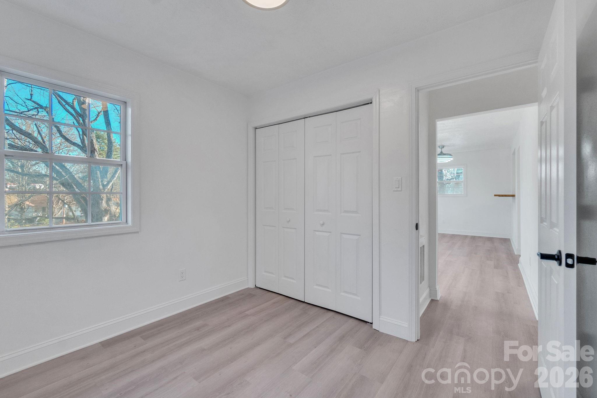 49 E Livingston Street — Tryon
