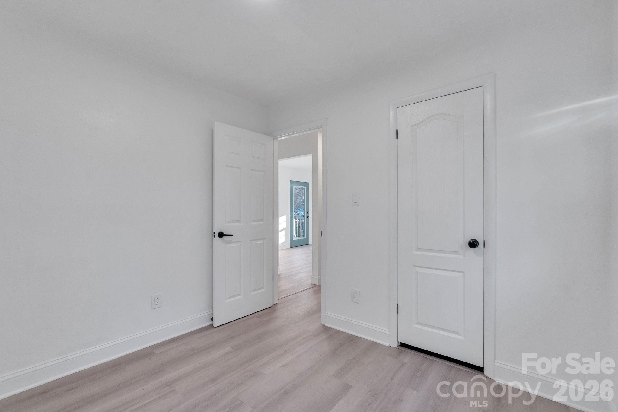 49 E Livingston Street — Tryon