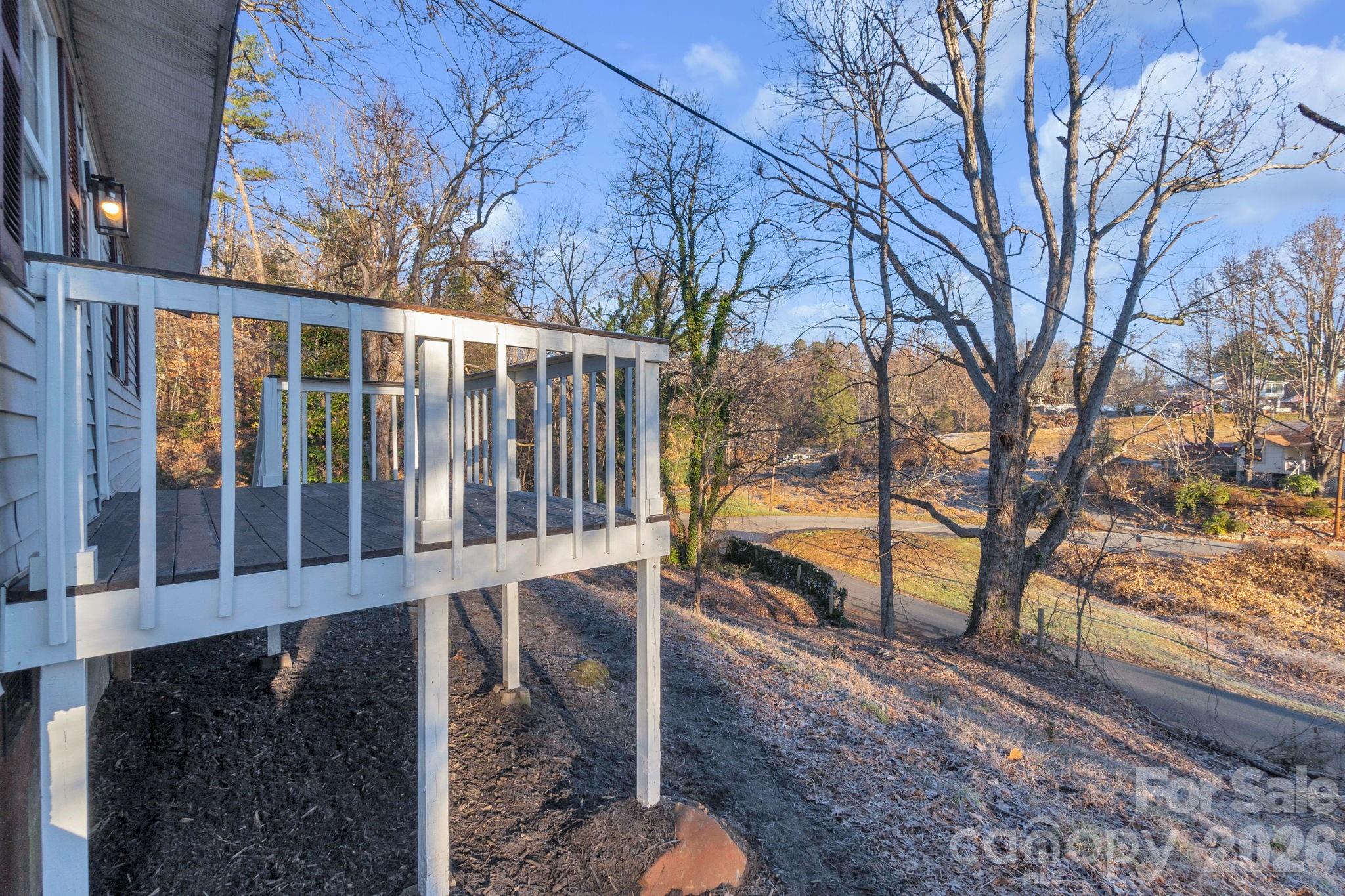 49 E Livingston Street — Tryon