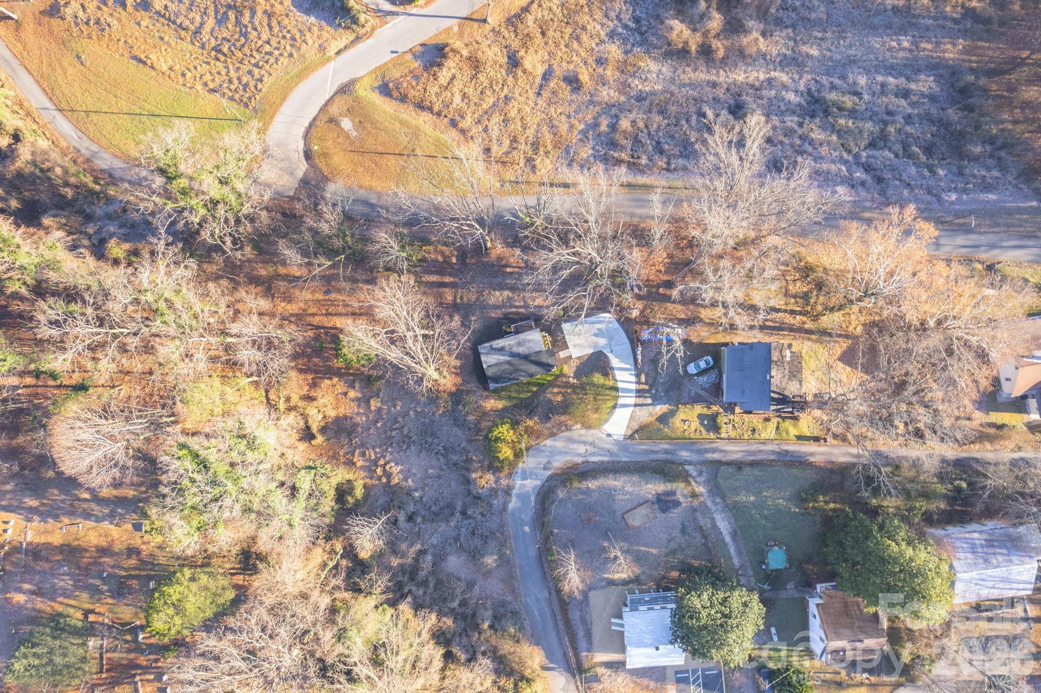 49 E Livingston Street — Tryon