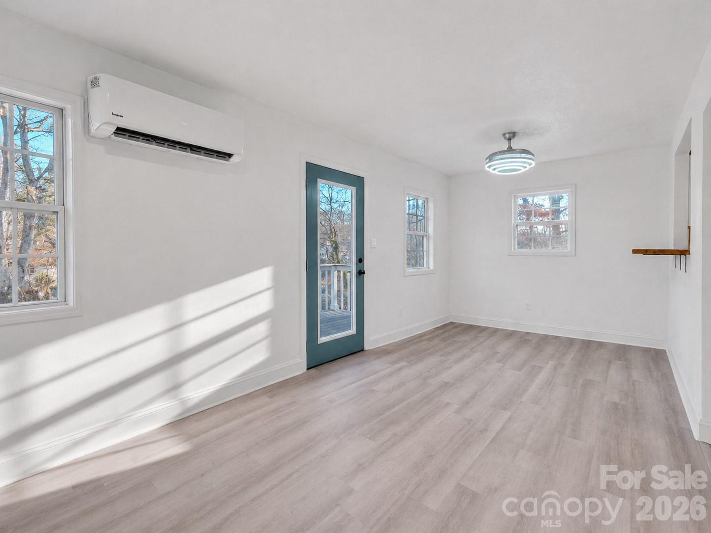 49 E Livingston Street — Tryon