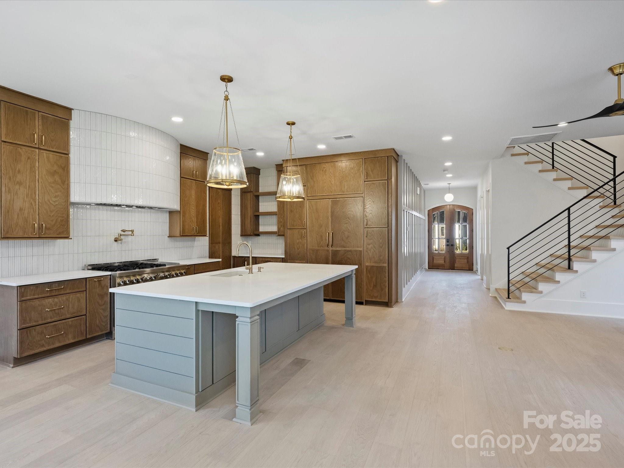 923 Laurel Creek Lane — Charlotte