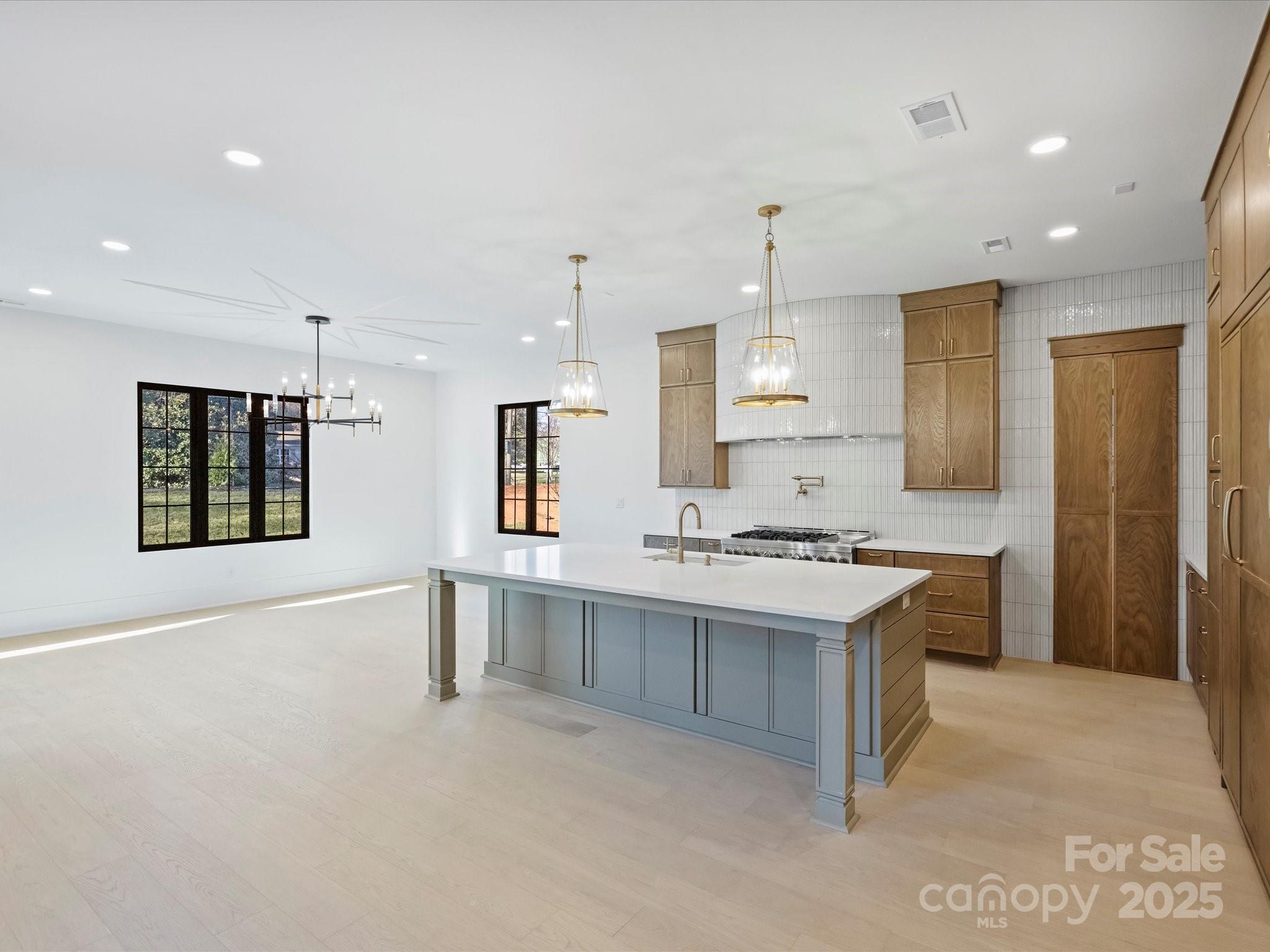 923 Laurel Creek Lane — Charlotte