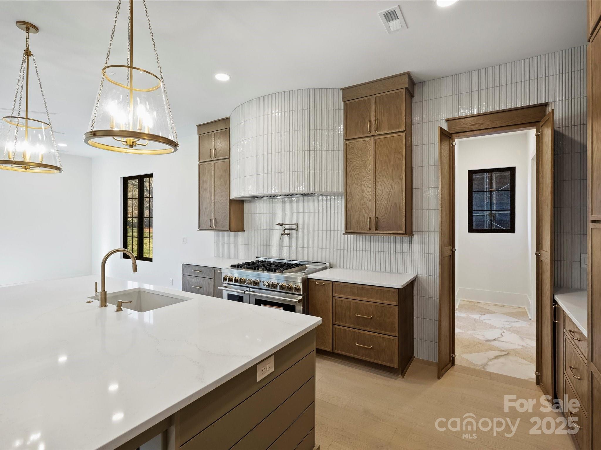 923 Laurel Creek Lane — Charlotte