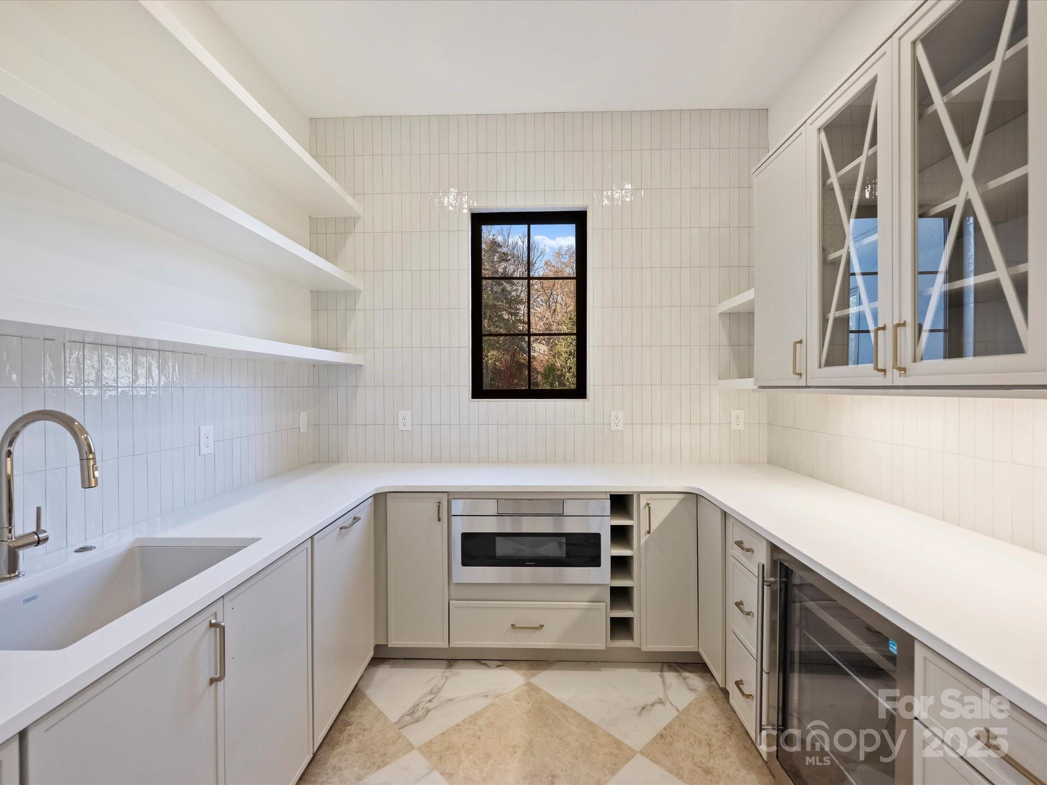 923 Laurel Creek Lane — Charlotte