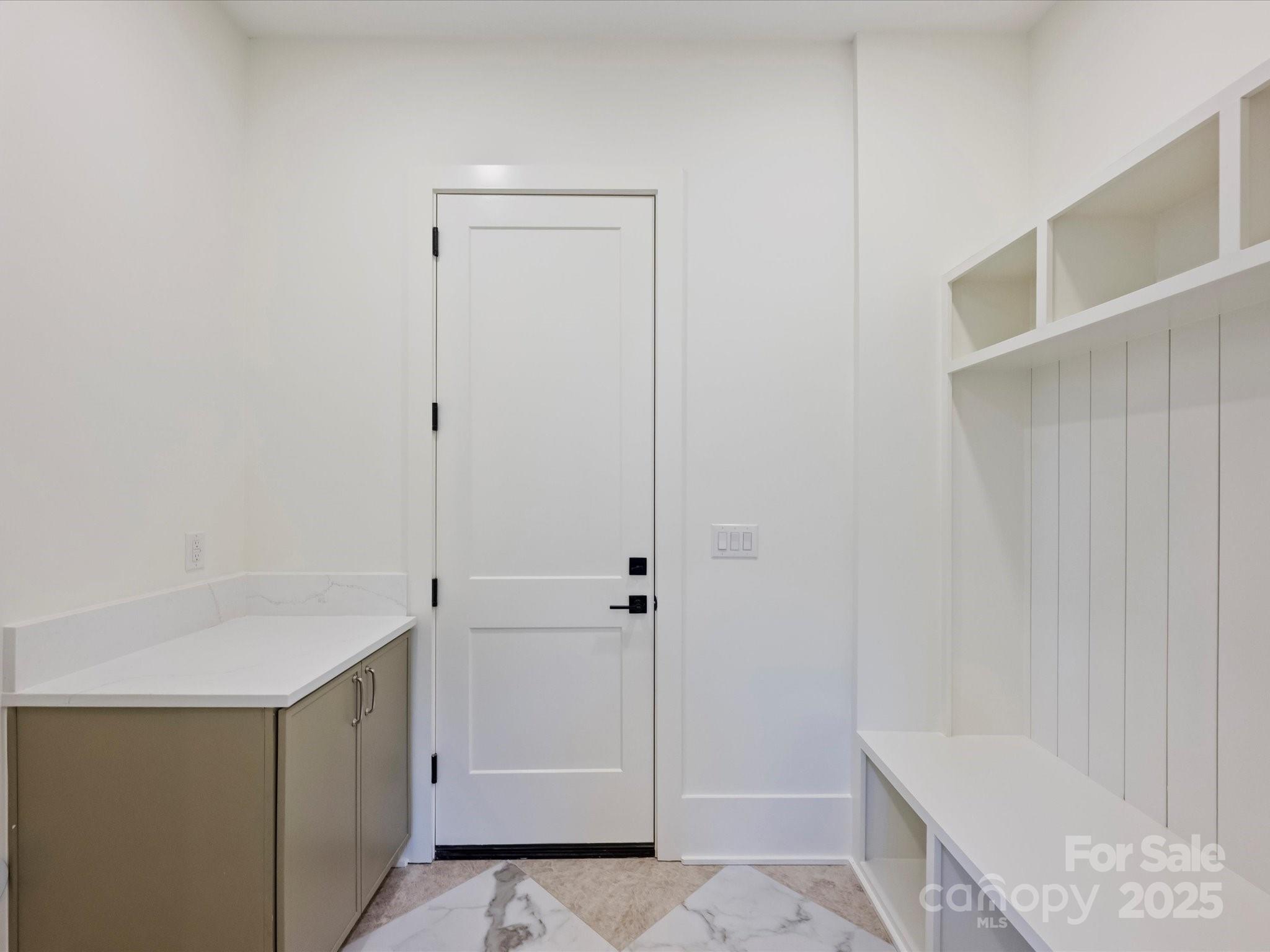 923 Laurel Creek Lane — Charlotte