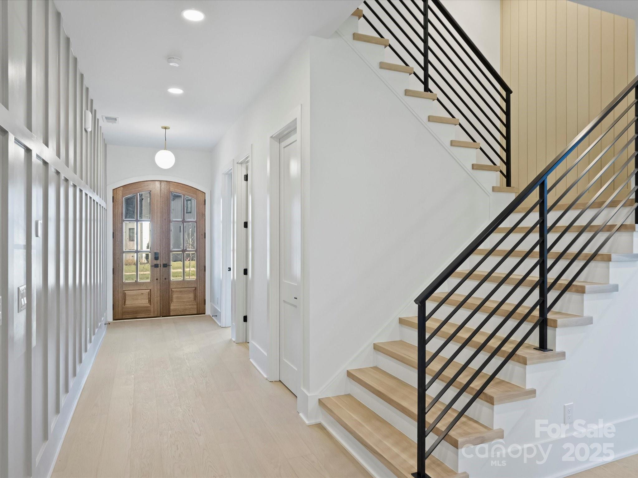 923 Laurel Creek Lane — Charlotte