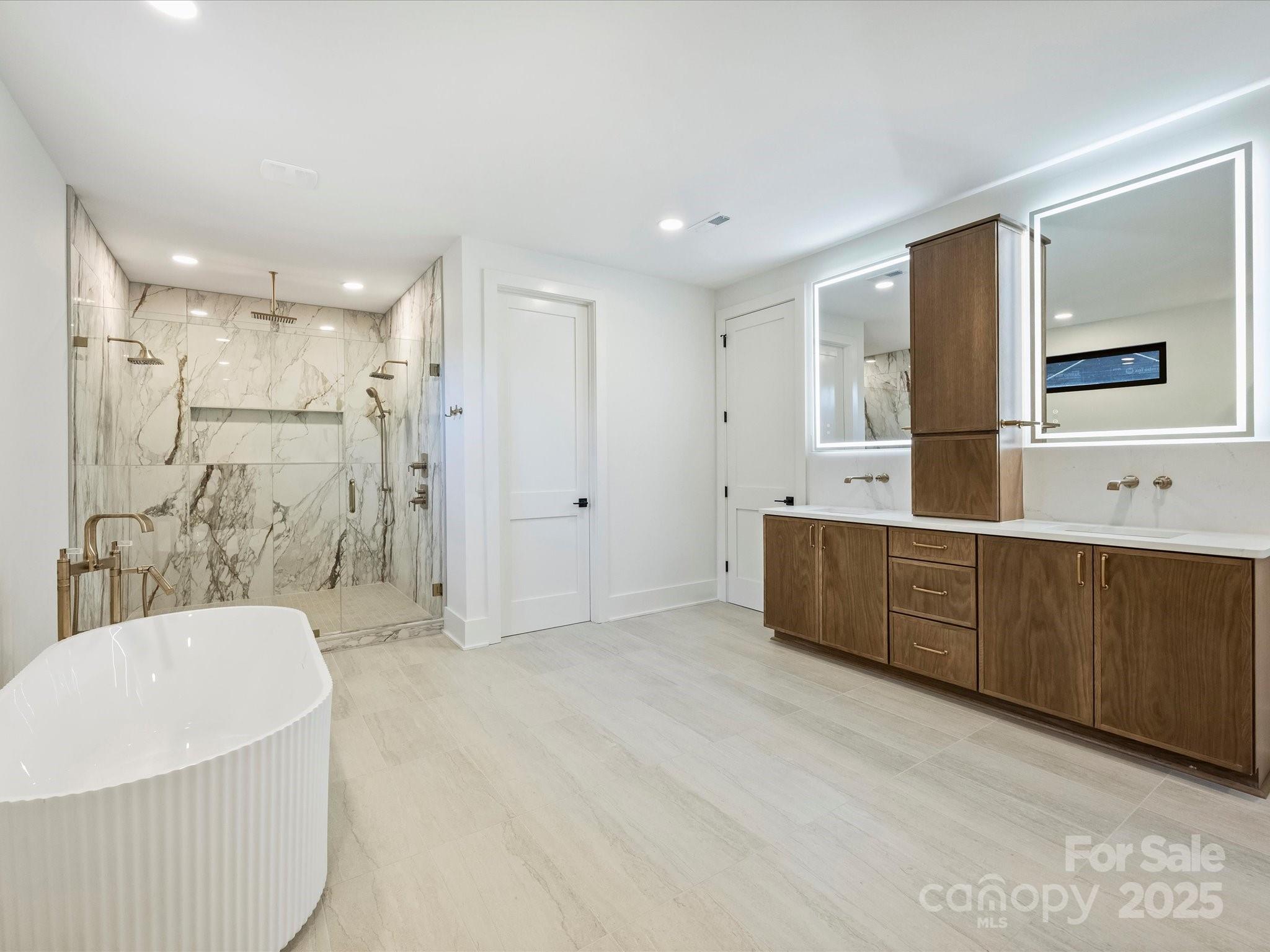 923 Laurel Creek Lane — Charlotte