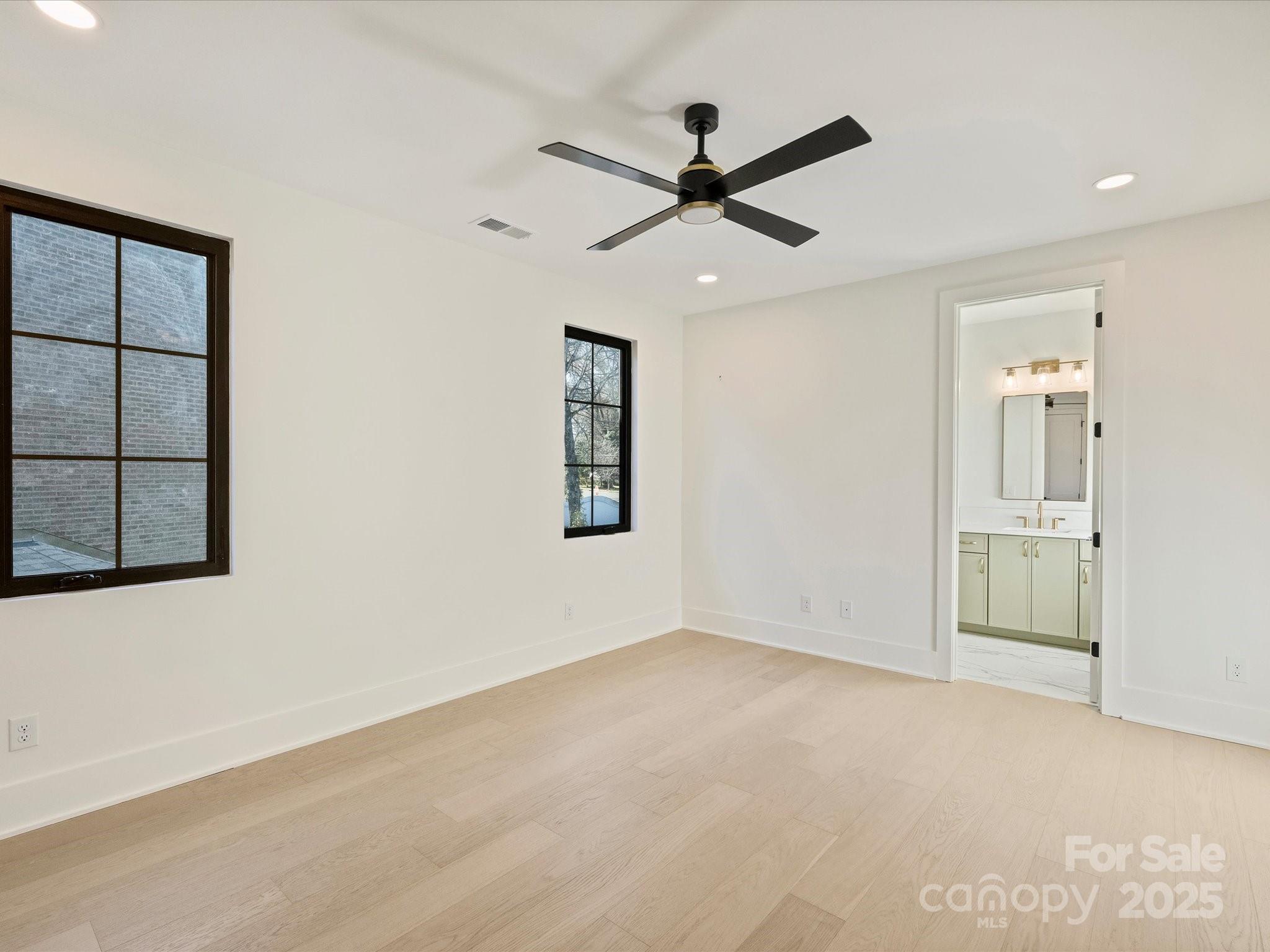 923 Laurel Creek Lane — Charlotte