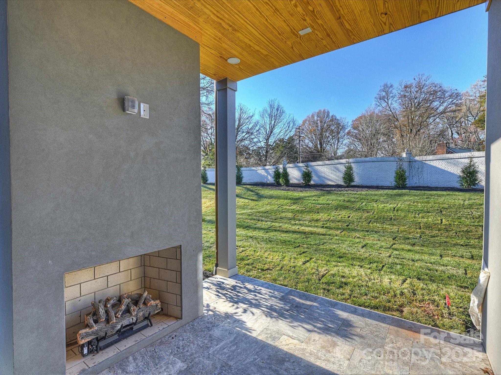 923 Laurel Creek Lane — Charlotte