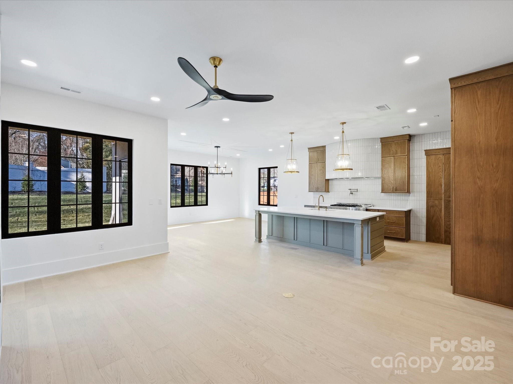 923 Laurel Creek Lane — Charlotte