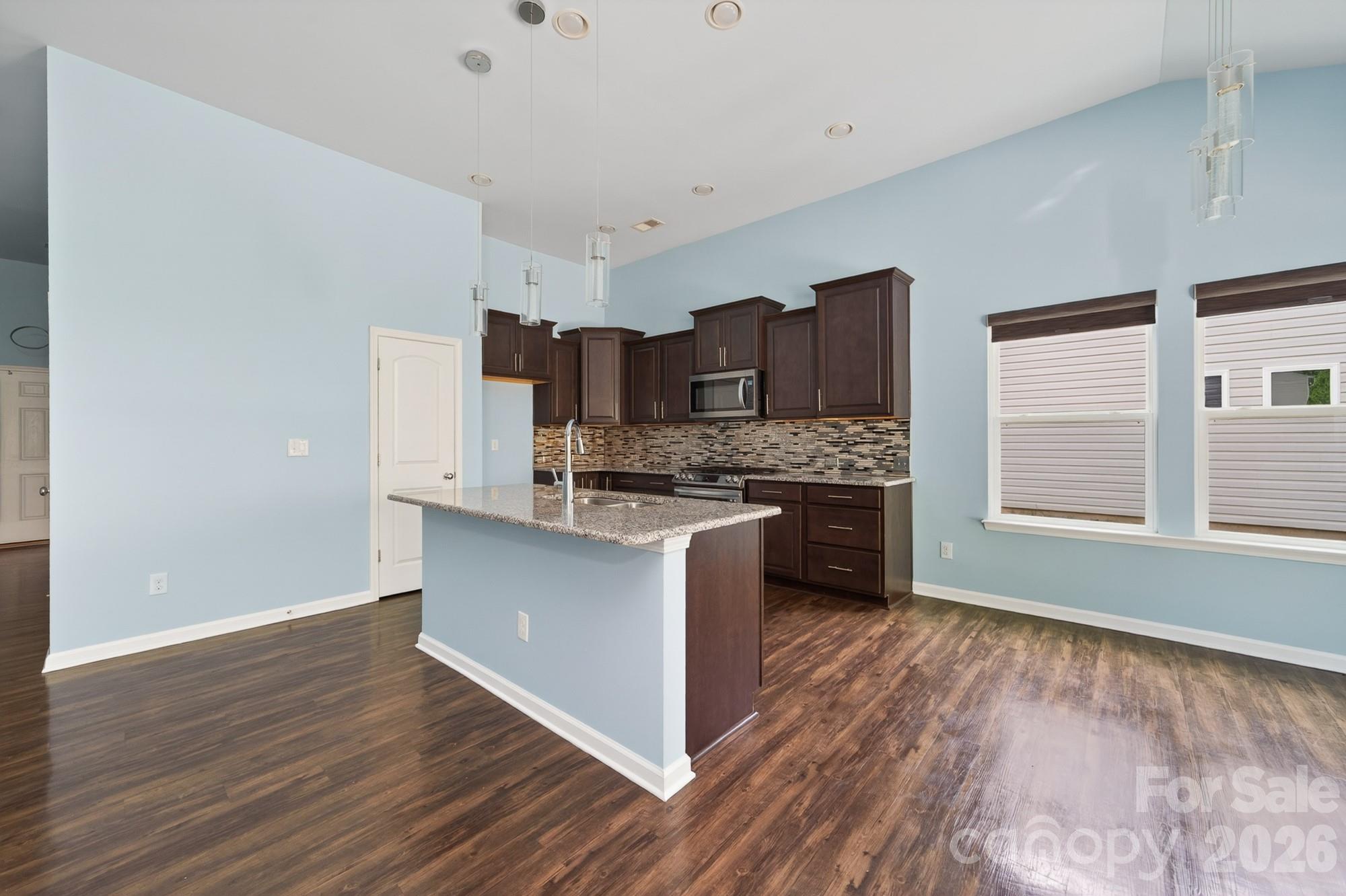 202 Paradise Hills Circle — Mooresville