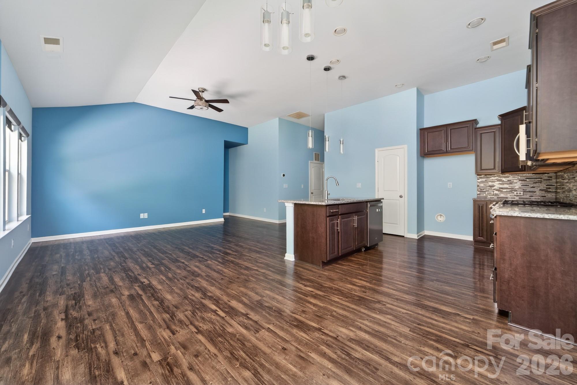 202 Paradise Hills Circle — Mooresville