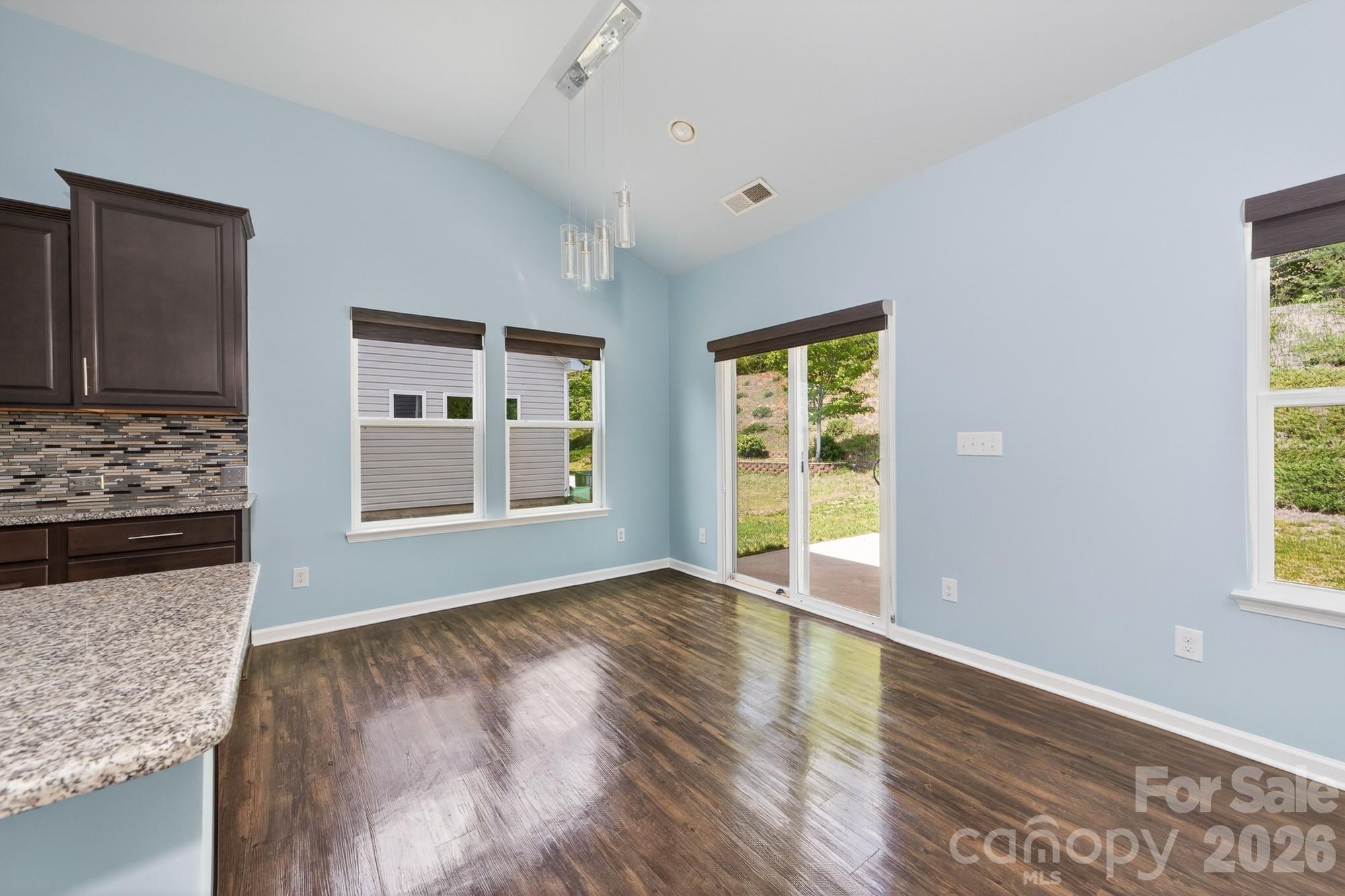 202 Paradise Hills Circle — Mooresville