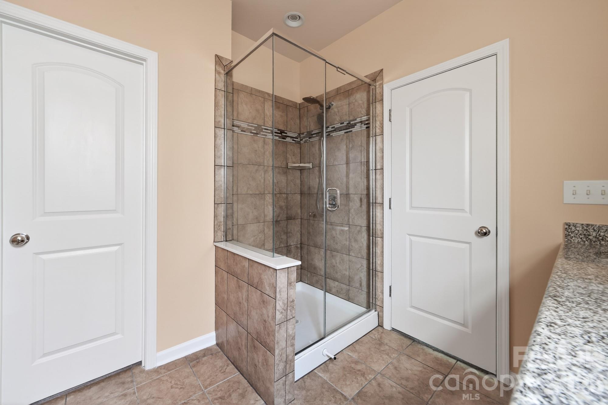 202 Paradise Hills Circle — Mooresville