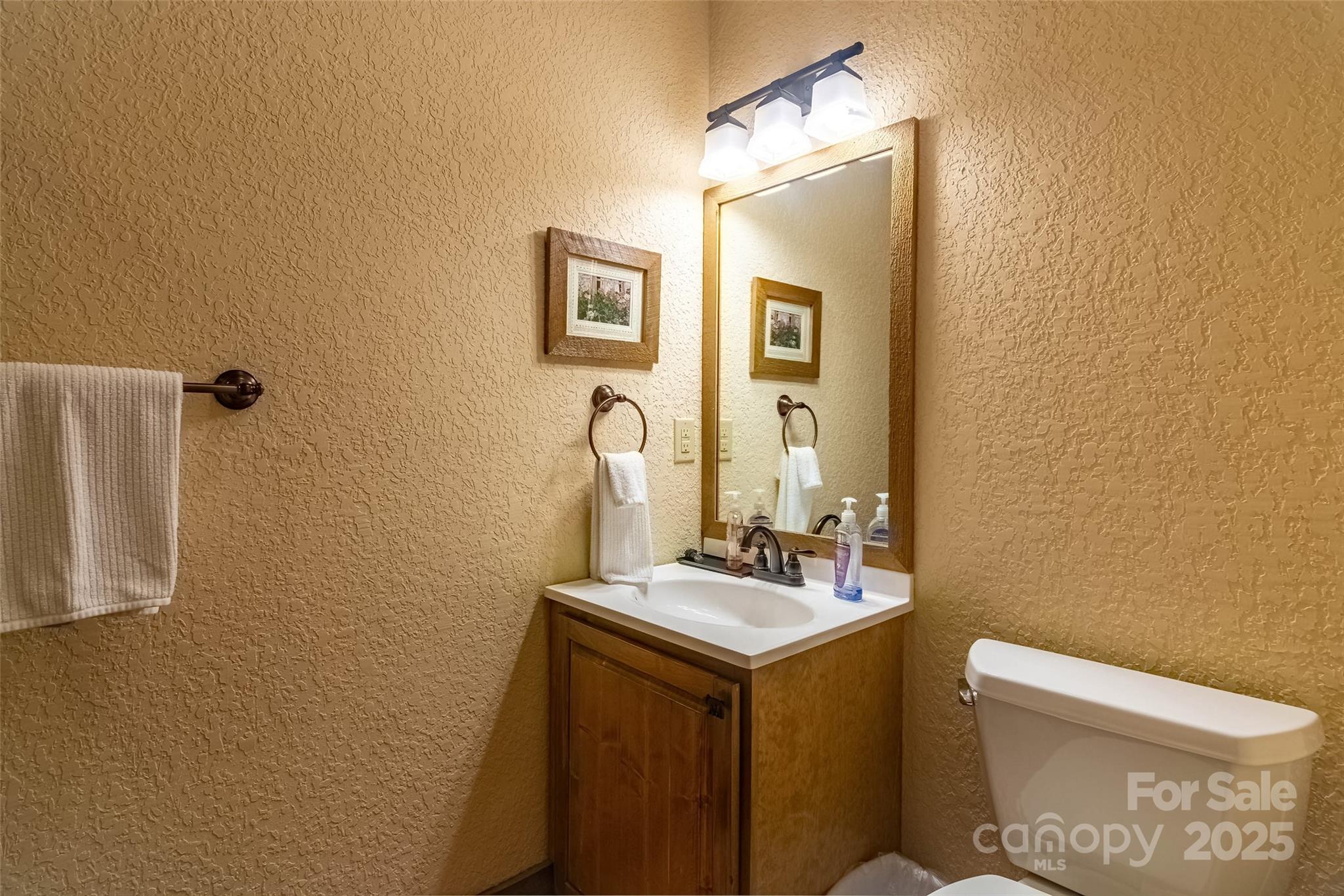 620 Sapphire Valley Road — Cashiers