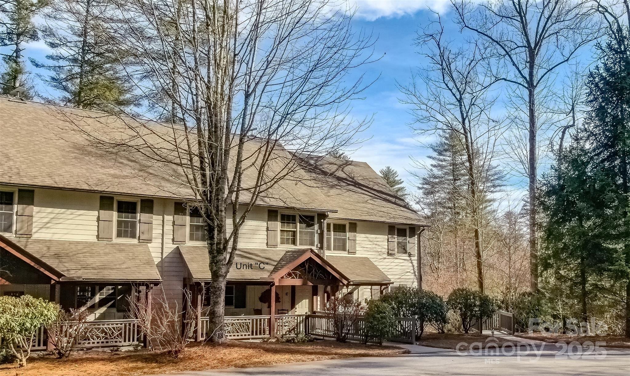 620 Sapphire Valley Road — Cashiers