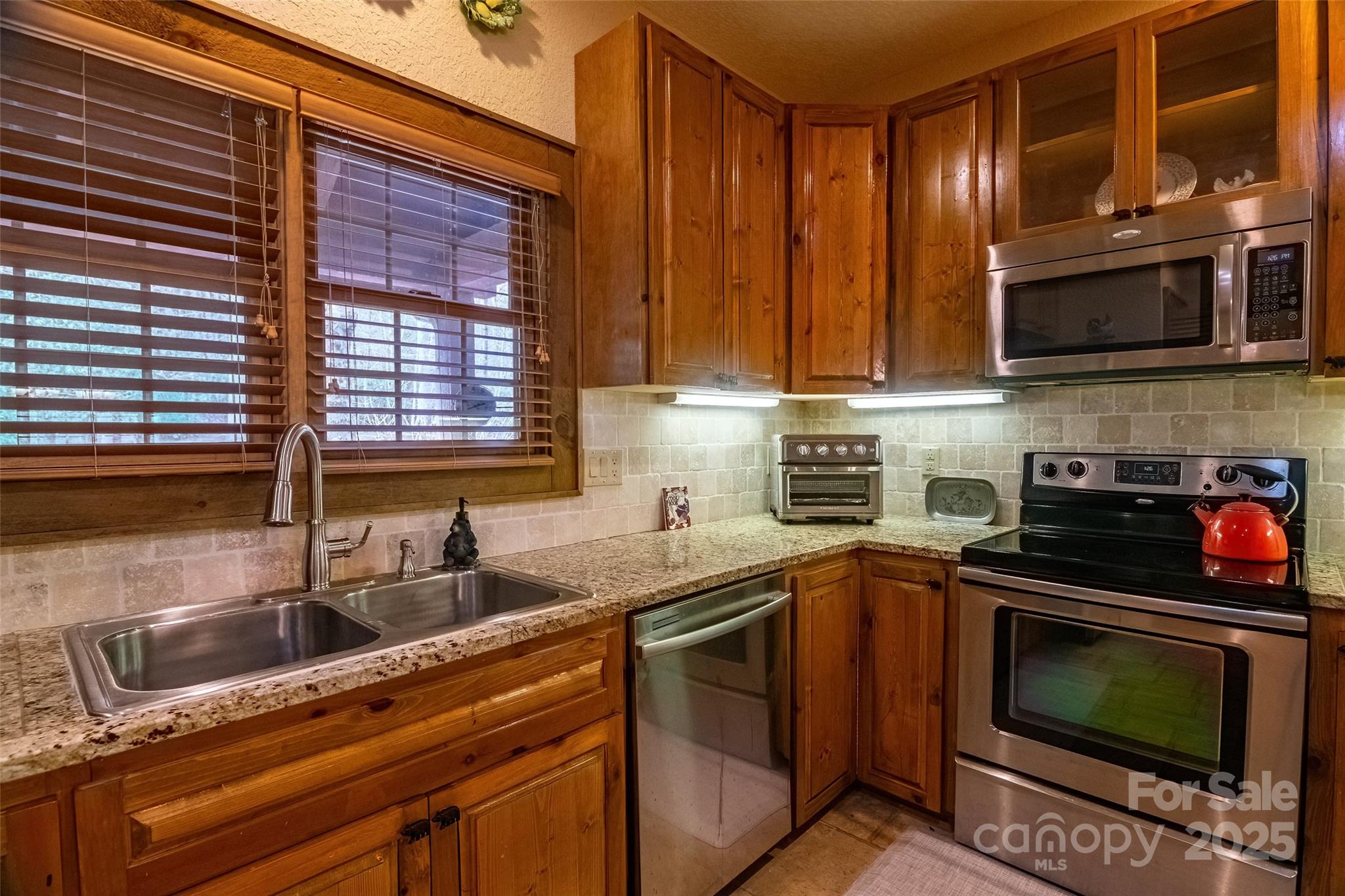 620 Sapphire Valley Road — Cashiers