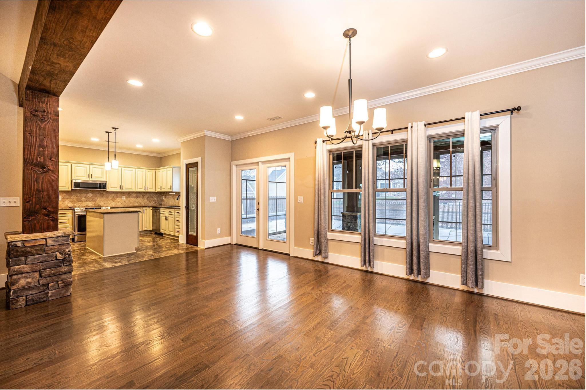 3911 13th Street NE — Hickory