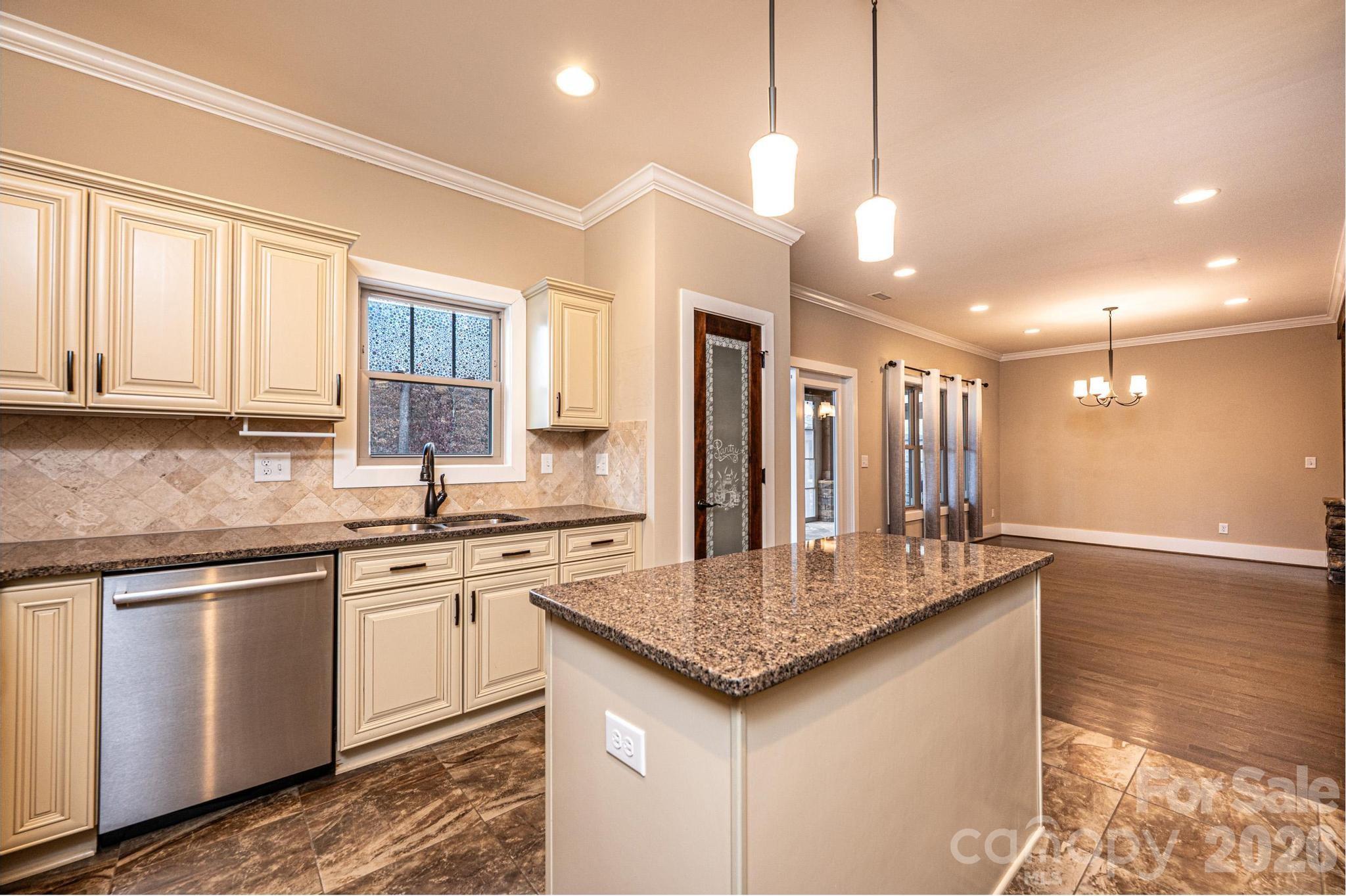 3911 13th Street NE — Hickory