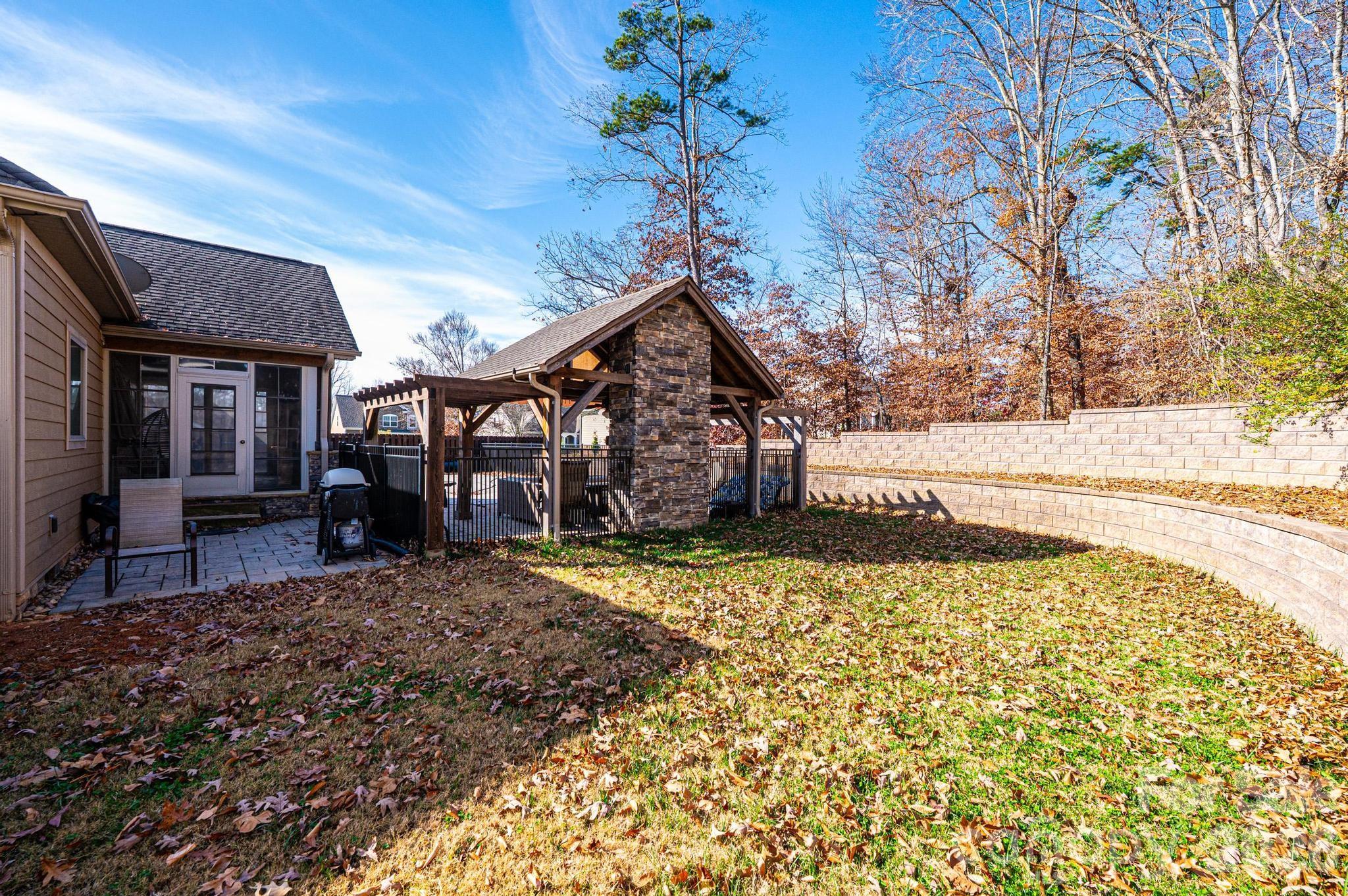 3911 13th Street NE — Hickory