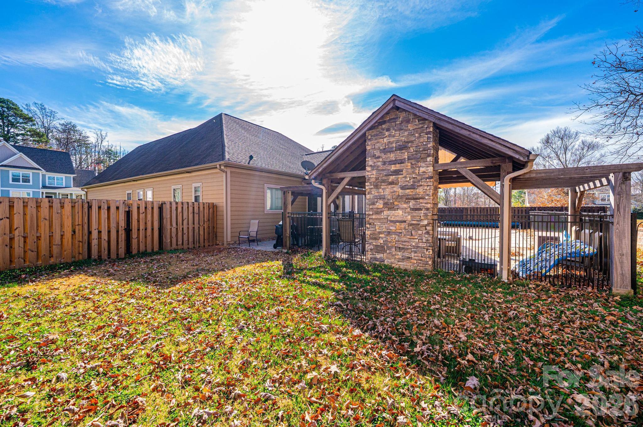3911 13th Street NE — Hickory