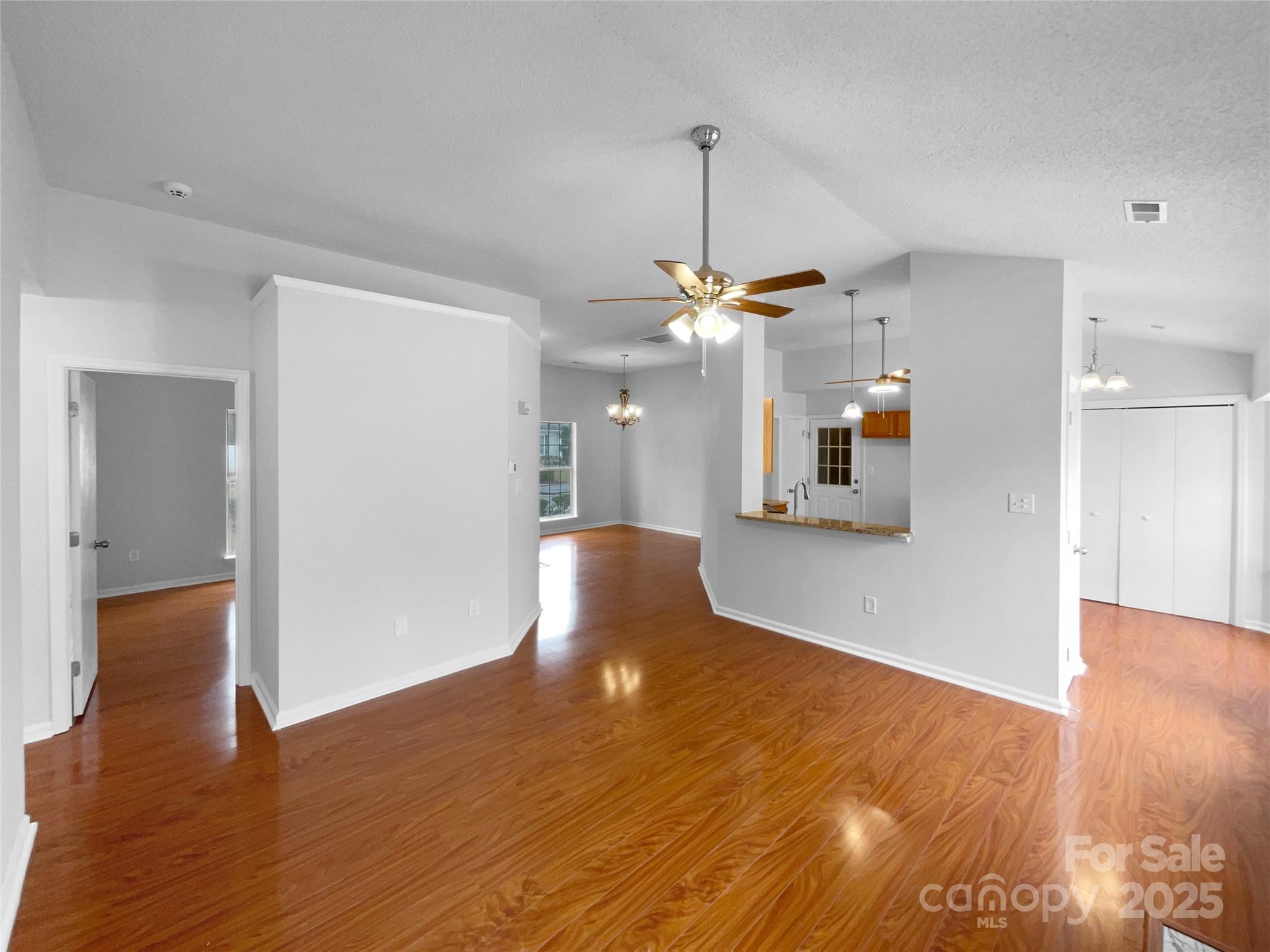 5751 Ebley Lane — Charlotte