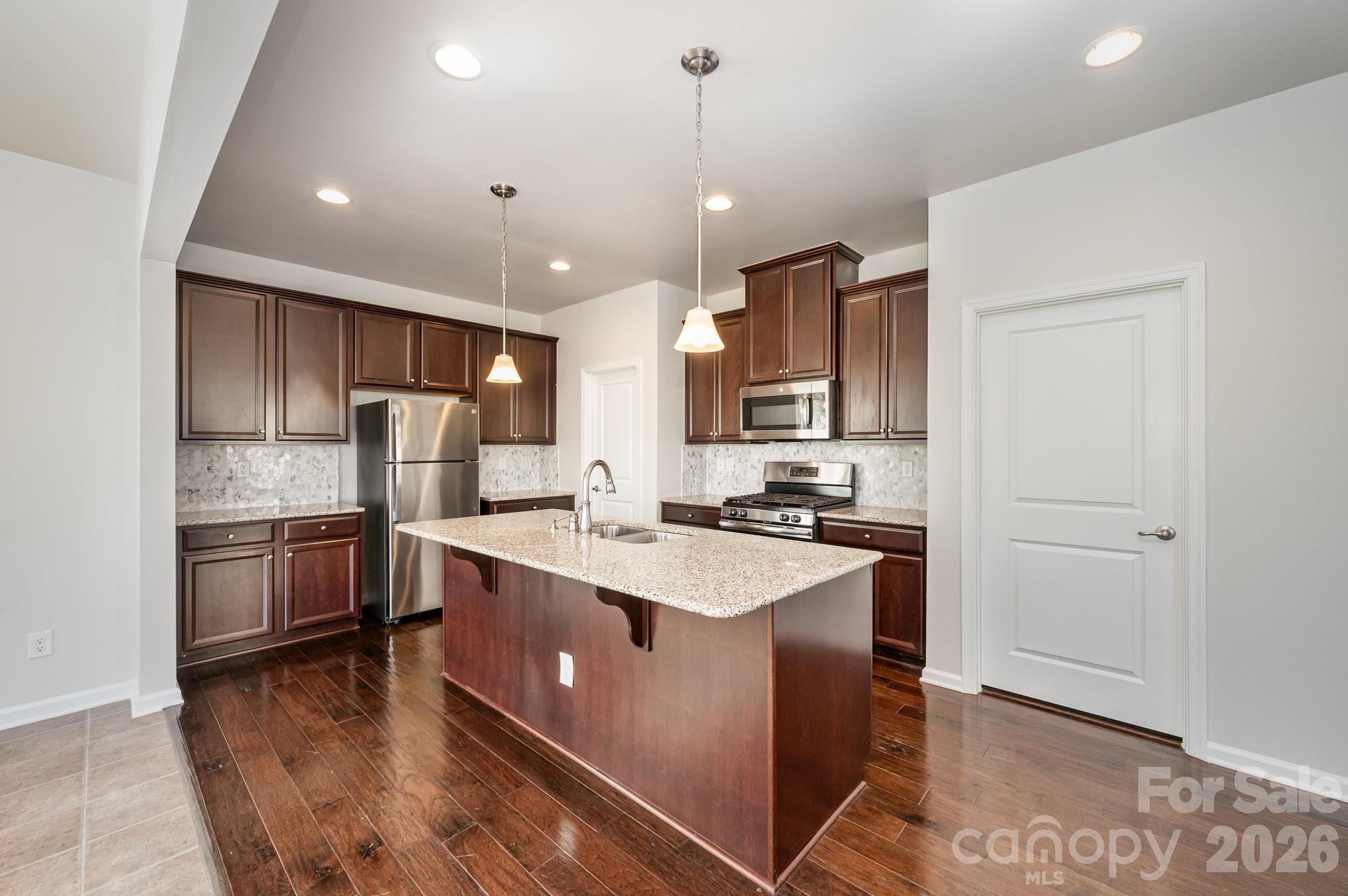 1210 Longwall Lane — Matthews