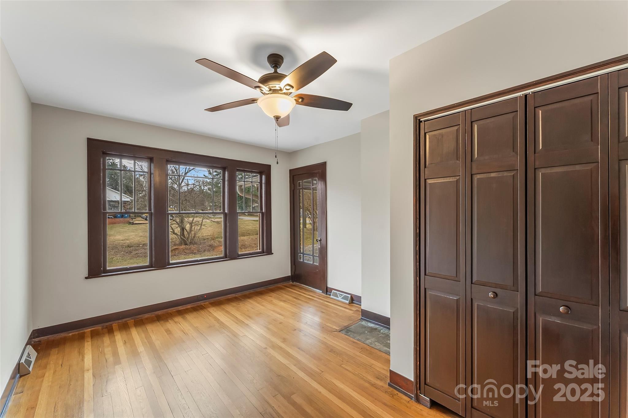 2523 Kool Park Road NE — Hickory