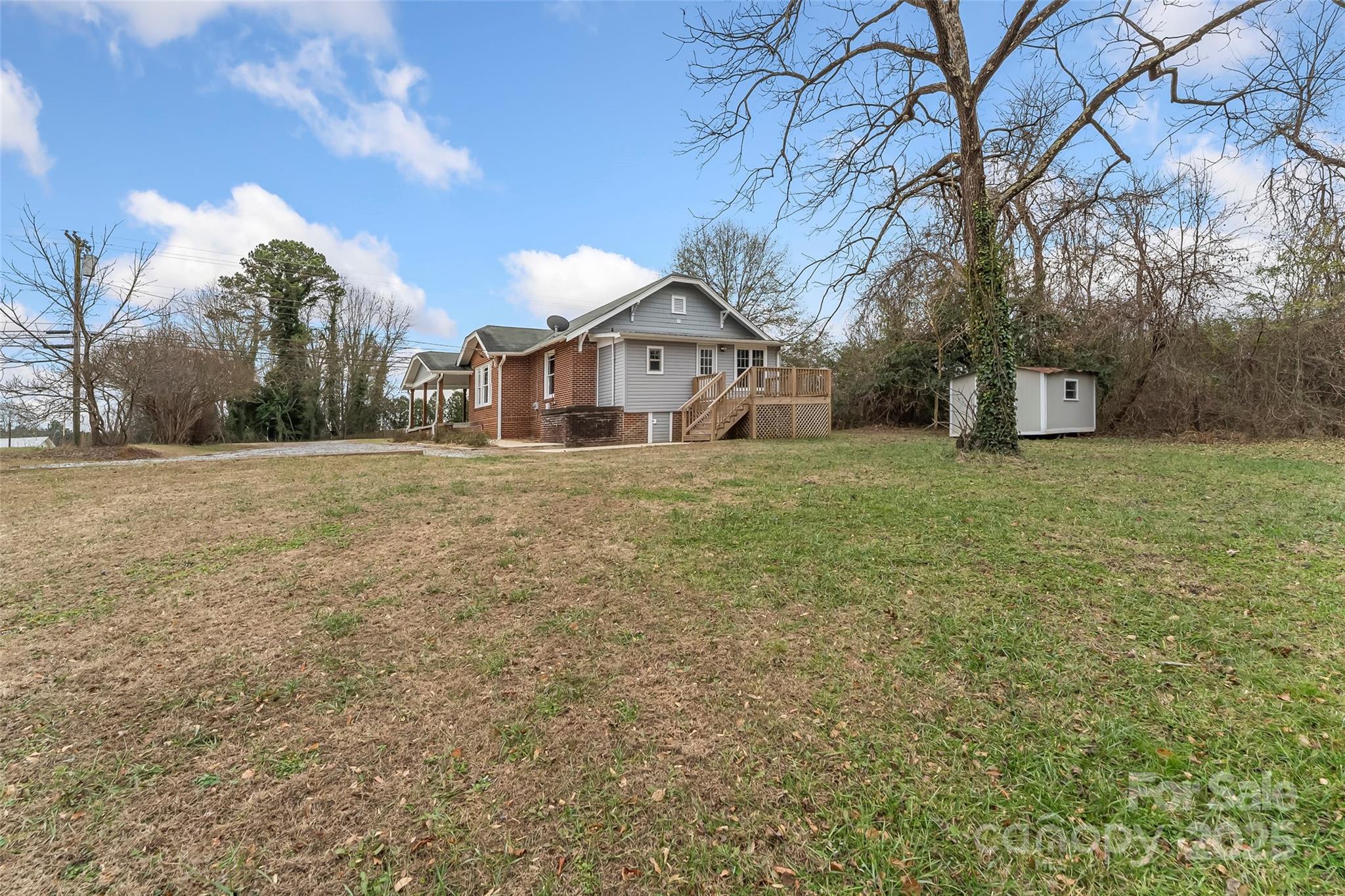 2523 Kool Park Road NE — Hickory